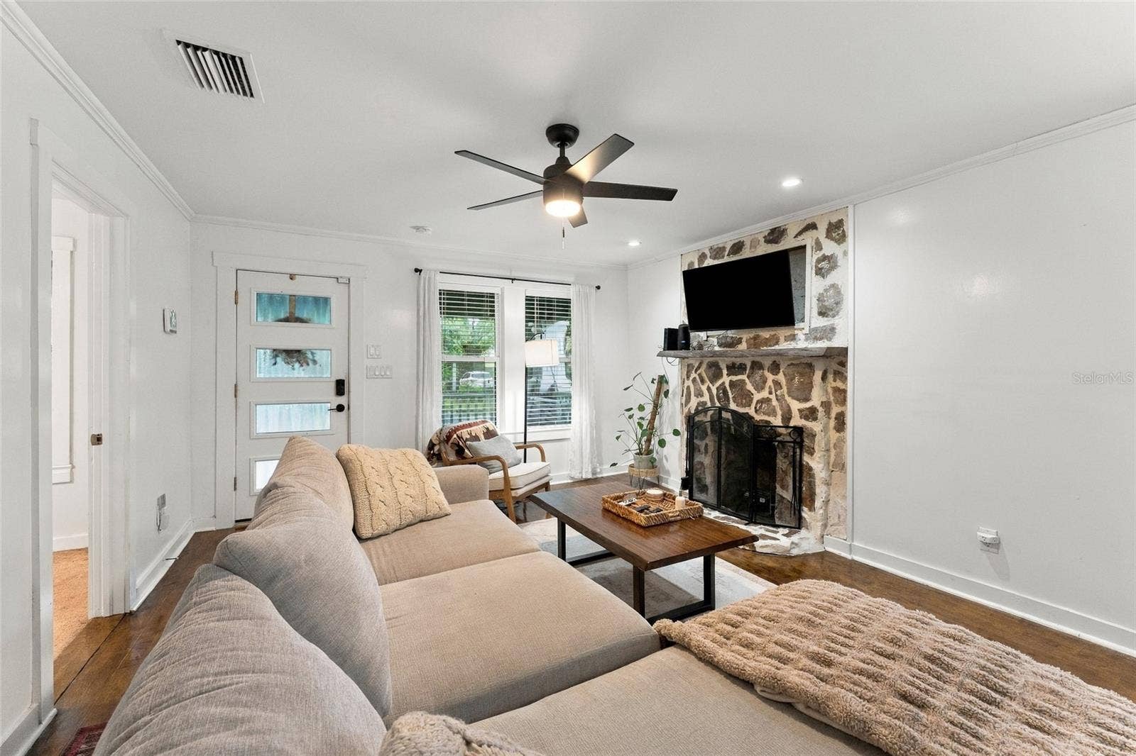 412 E HAMILTON AVENUE, Tampa, FL 33604 412 E HAMILTON AVENUE, Tampa, FL 33604