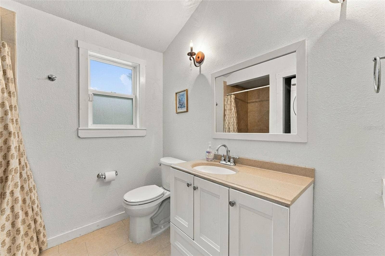 412 E HAMILTON AVENUE, Tampa, FL 33604 412 E HAMILTON AVENUE, Tampa, FL 33604