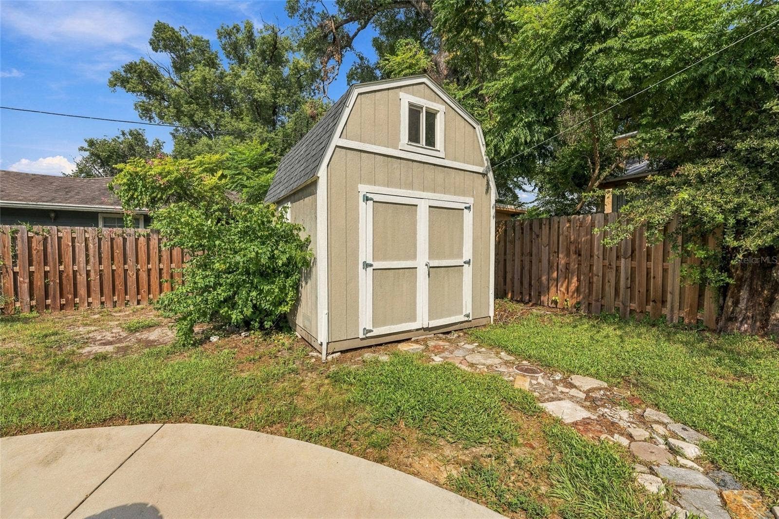 412 E HAMILTON AVENUE, Tampa, FL 33604 412 E HAMILTON AVENUE, Tampa, FL 33604