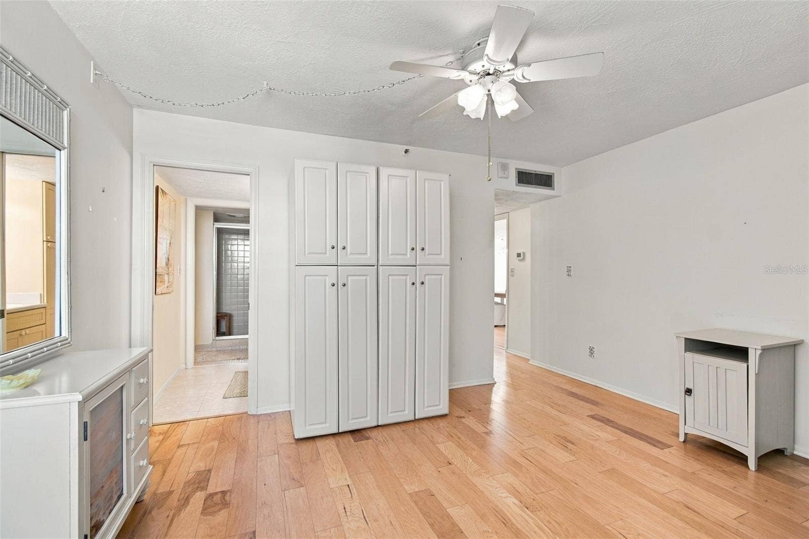 17940 GULF BOULEVARD, #16B, Redington Shores, FL 33708 17940 GULF BOULEVARD, #16B, Redington Shores, FL 33708
