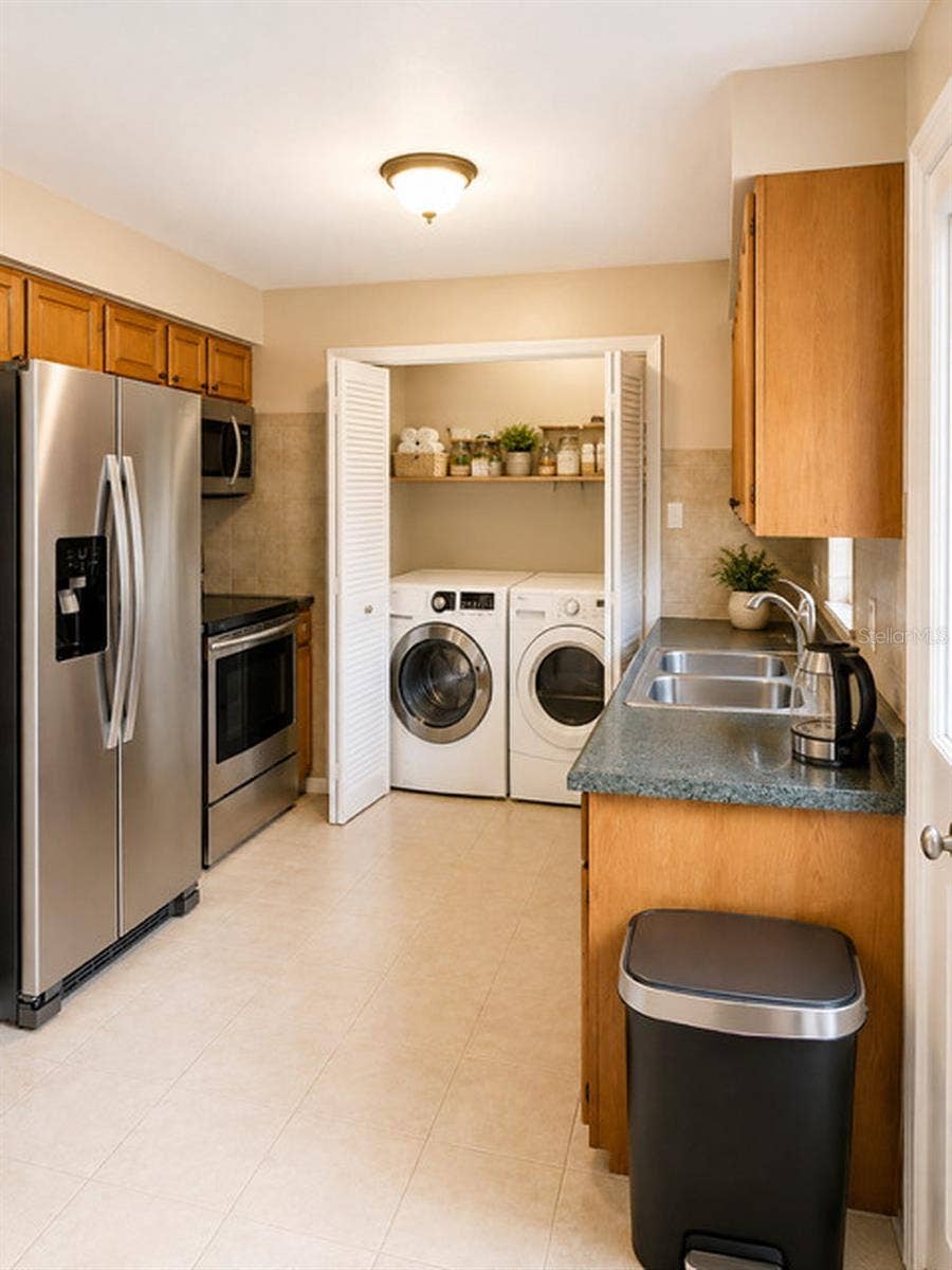 3052 PARK LANE, Dunedin, FL 34698 3052 PARK LANE, Dunedin, FL 34698