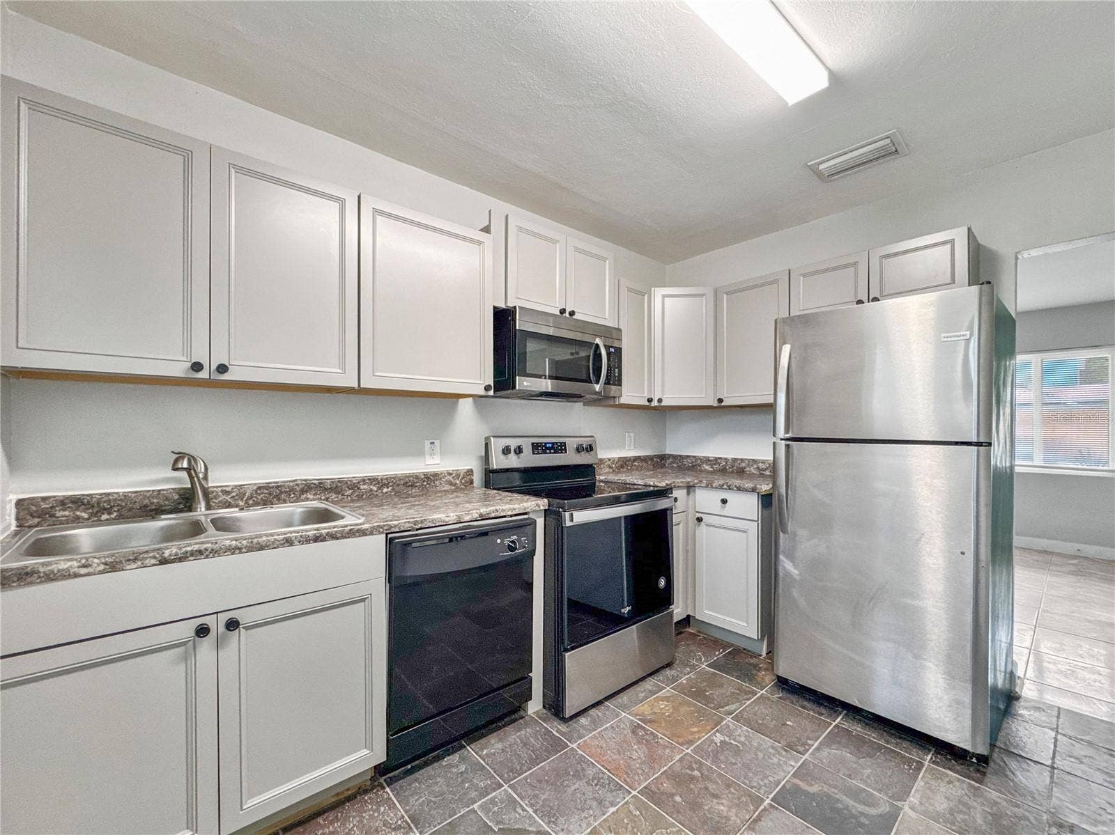 5809 MICHIGAN AVENUE, New Port Richey, FL 34652 5809 MICHIGAN AVENUE, New Port Richey, FL 34652