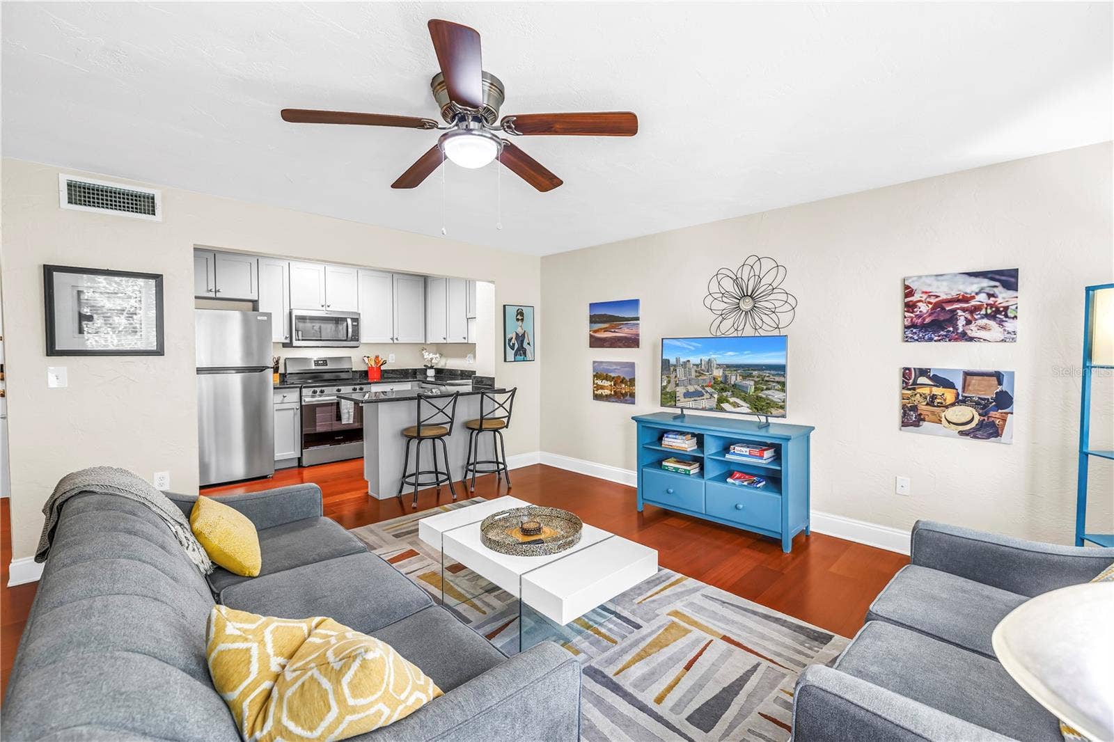 210 5TH AVENUE S, #303, St Petersburg, FL 33701 210 5TH AVENUE S, #303, St Petersburg, FL 33701