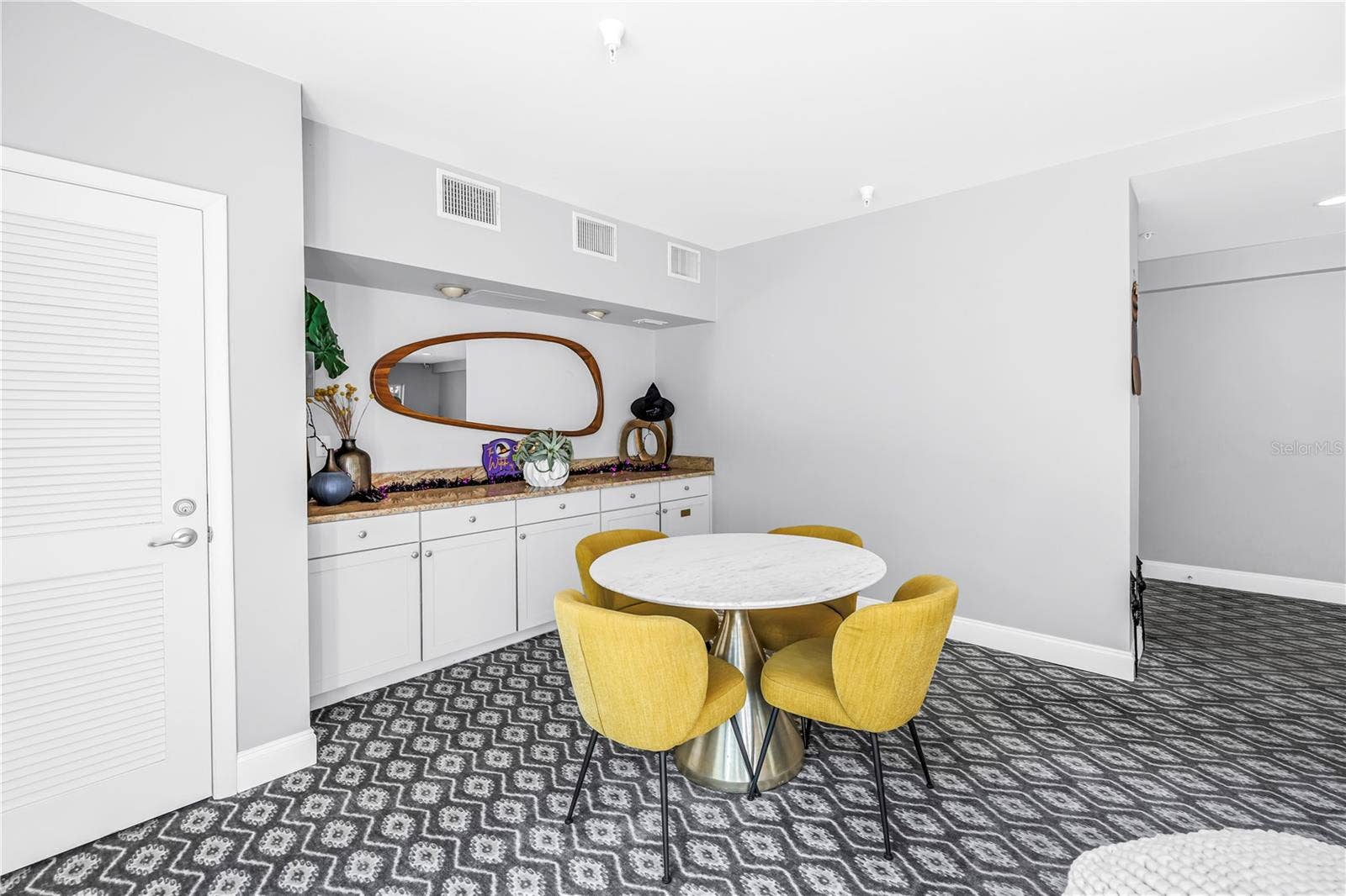 210 5TH AVENUE S, #303, St Petersburg, FL 33701 210 5TH AVENUE S, #303, St Petersburg, FL 33701
