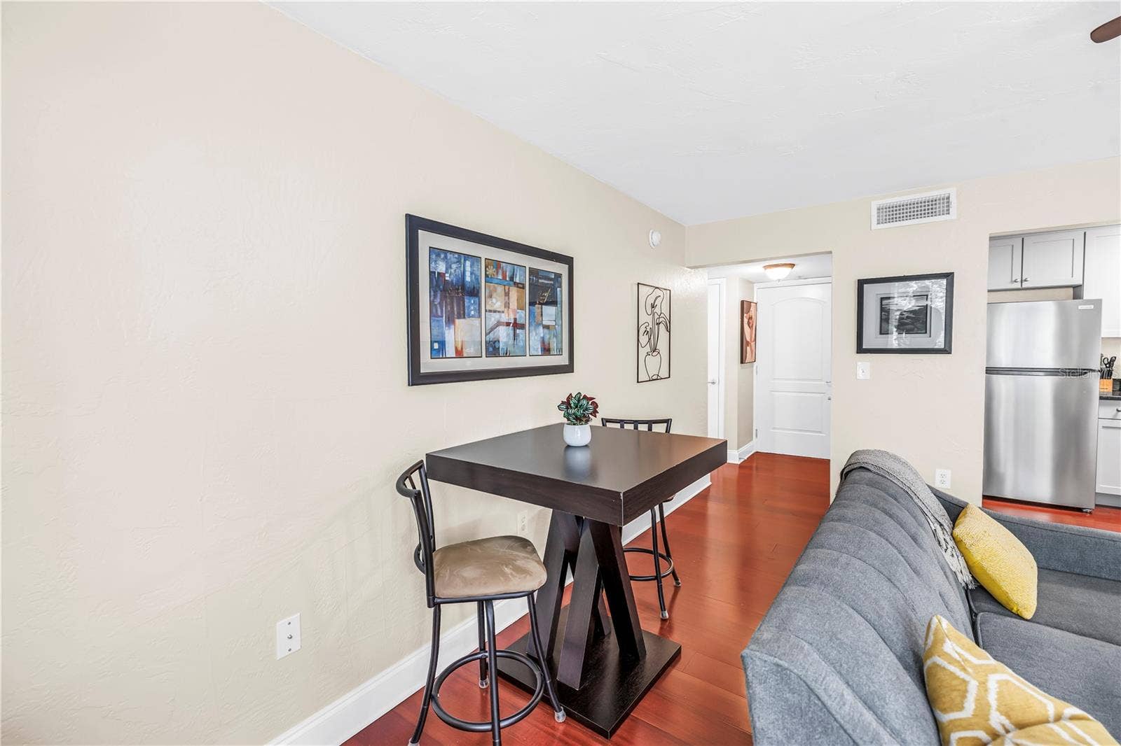 210 5TH AVENUE S, #303, St Petersburg, FL 33701 210 5TH AVENUE S, #303, St Petersburg, FL 33701