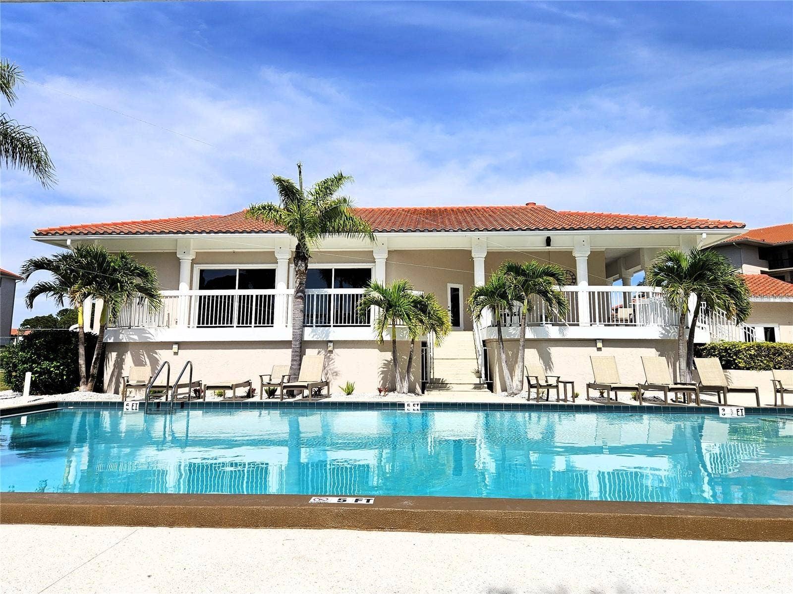 1800 MARINER DRIVE, #4, Tarpon Springs, FL 34689 1800 MARINER DRIVE, #4, Tarpon Springs, FL 34689