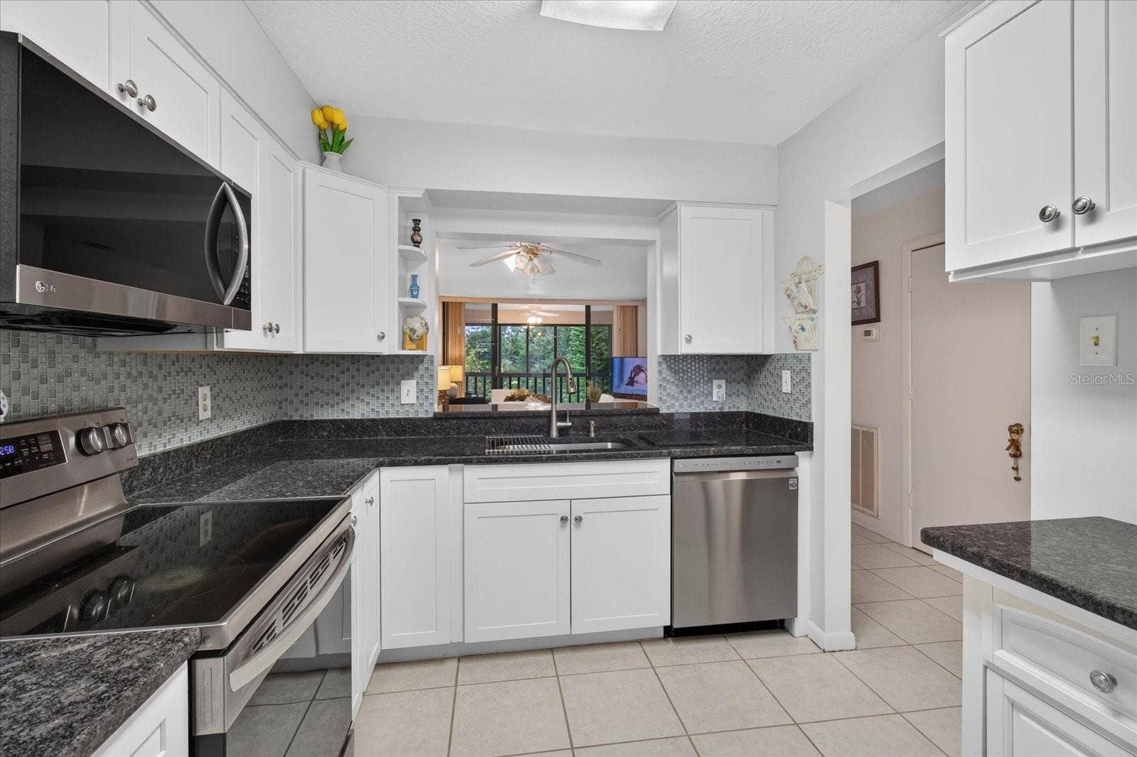1800 MARINER DRIVE, #4, Tarpon Springs, FL 34689 1800 MARINER DRIVE, #4, Tarpon Springs, FL 34689