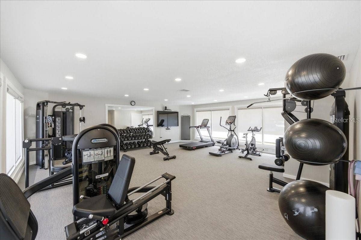 1800 MARINER DRIVE, #4, Tarpon Springs, FL 34689 1800 MARINER DRIVE, #4, Tarpon Springs, FL 34689