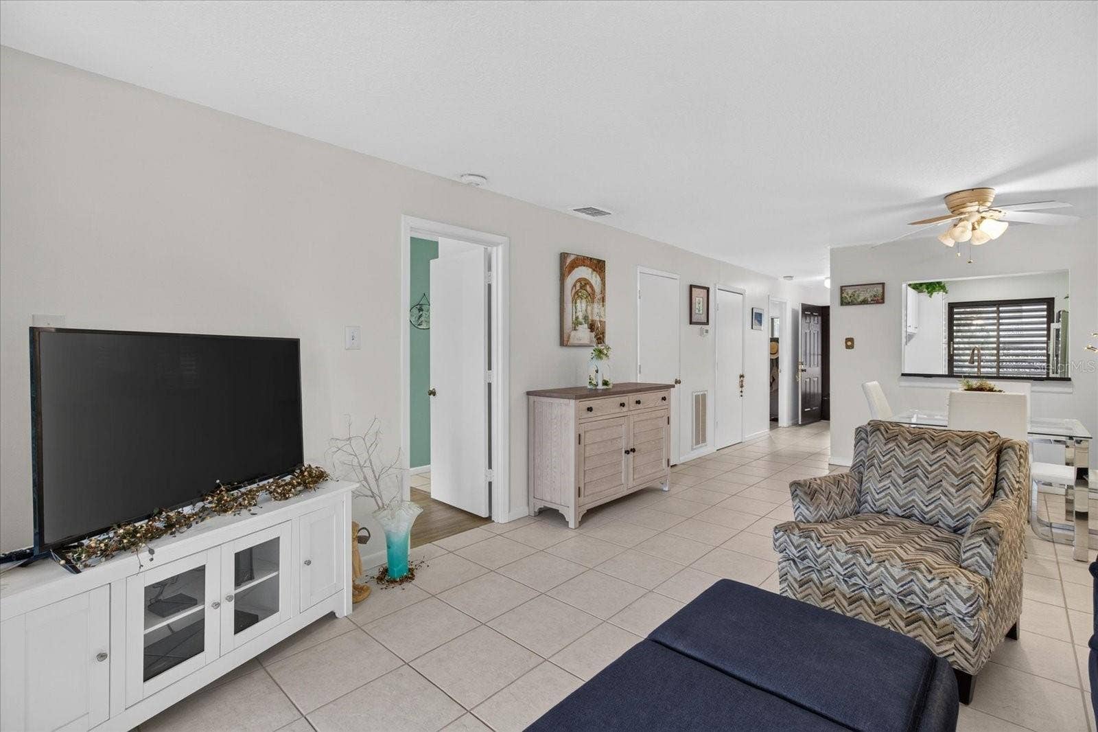 1800 MARINER DRIVE, #4, Tarpon Springs, FL 34689 1800 MARINER DRIVE, #4, Tarpon Springs, FL 34689