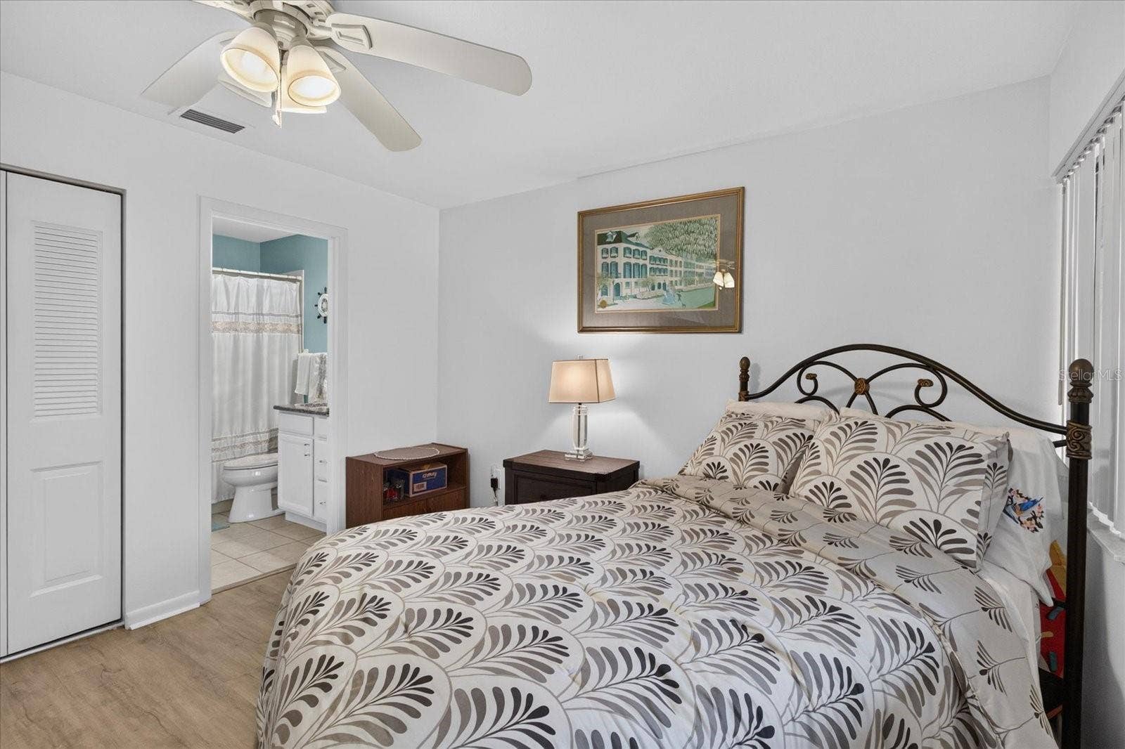 1800 MARINER DRIVE, #4, Tarpon Springs, FL 34689 1800 MARINER DRIVE, #4, Tarpon Springs, FL 34689