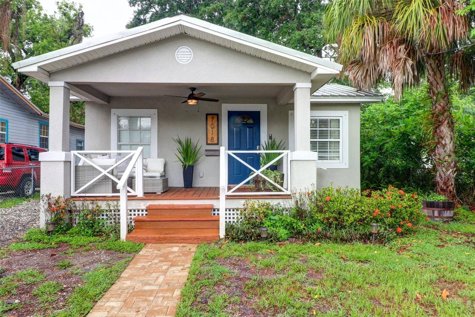 7018 N CENTRAL AVENUE, Tampa, FL 33604 7018 N CENTRAL AVENUE, Tampa, FL 33604