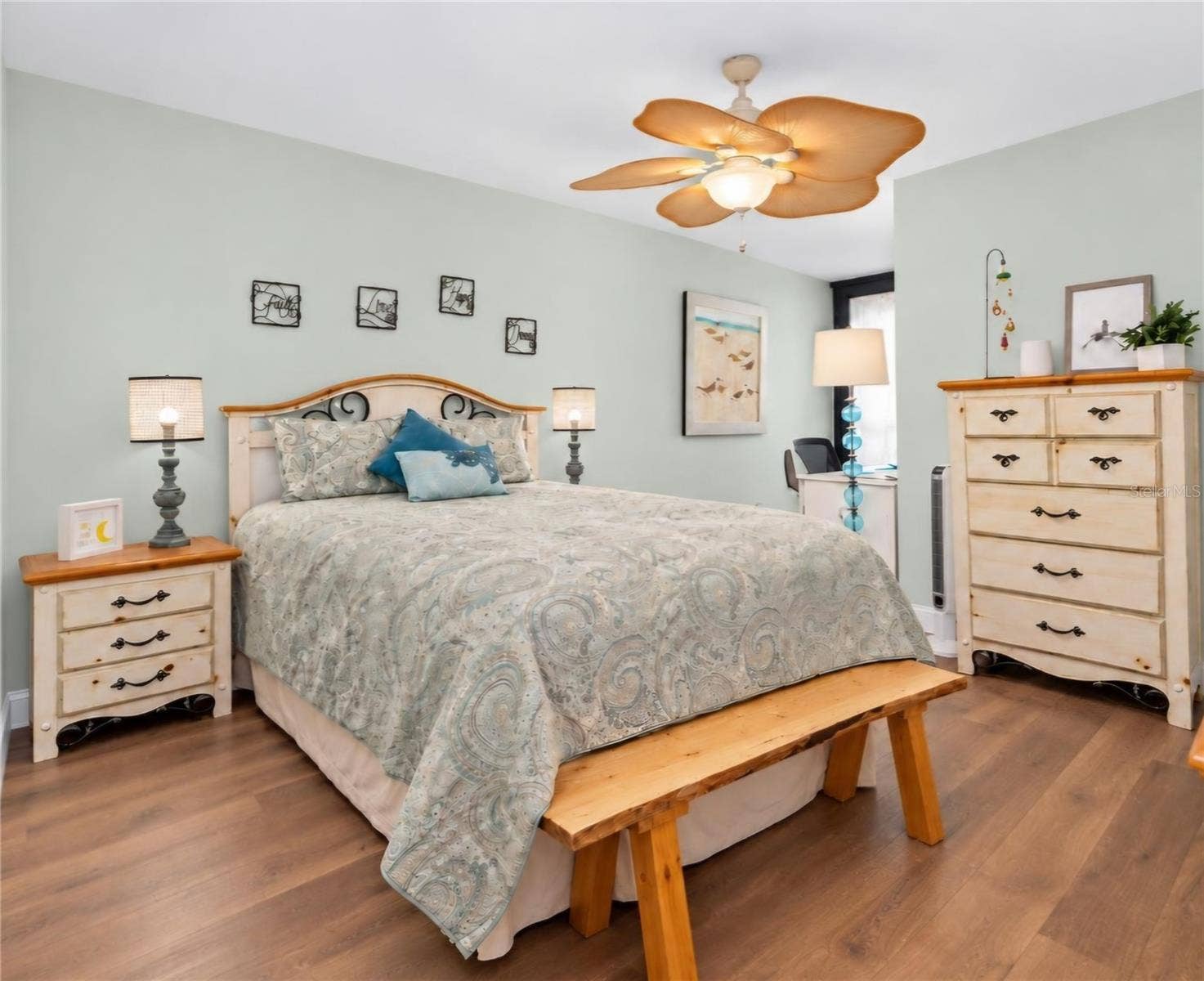 1660 GULF BOULEVARD, #706, Clearwater, FL 33767 Guest Room
