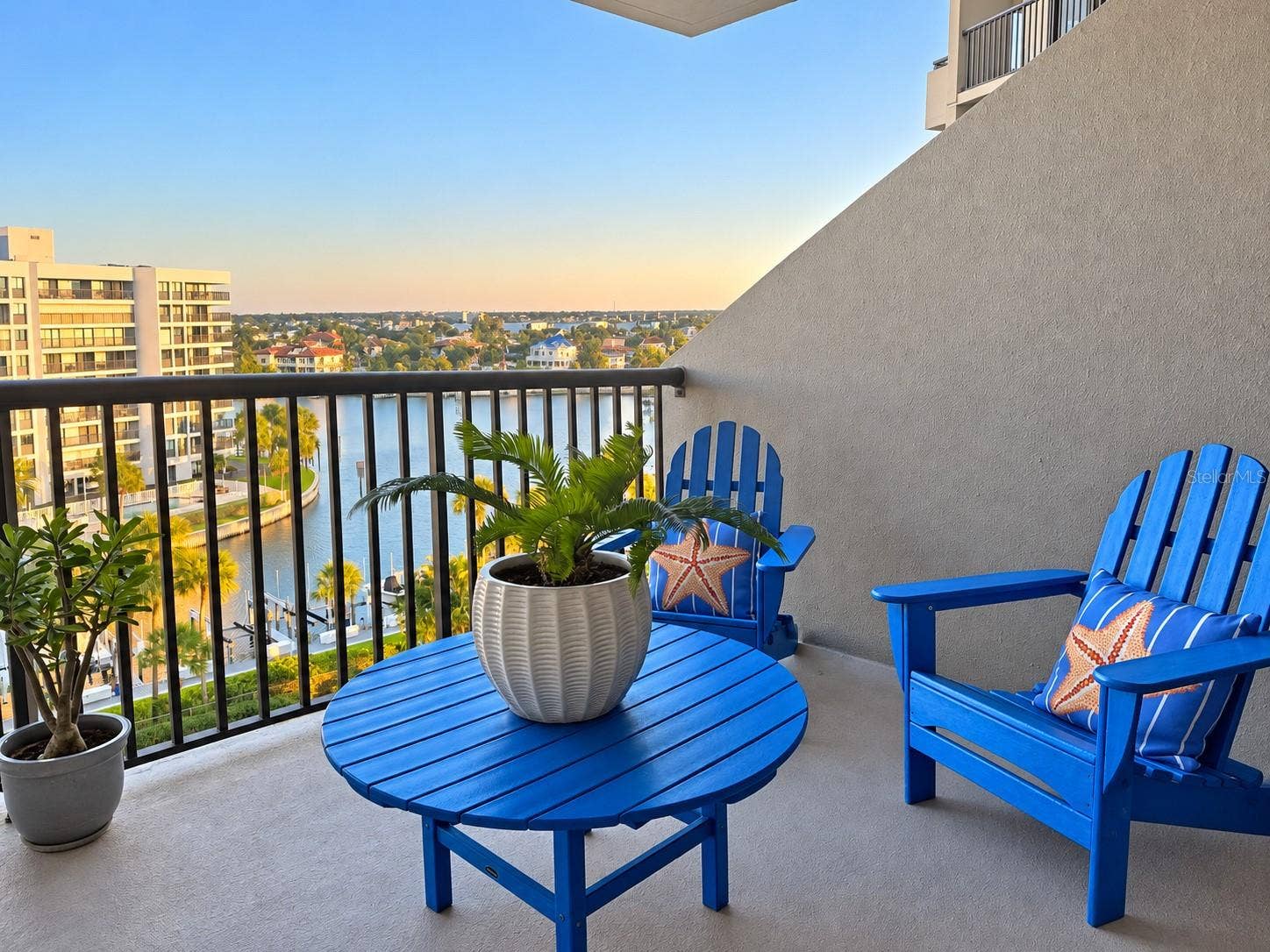 1660 GULF BOULEVARD, #706, Clearwater, FL 33767 Balcony sitting area off dining space