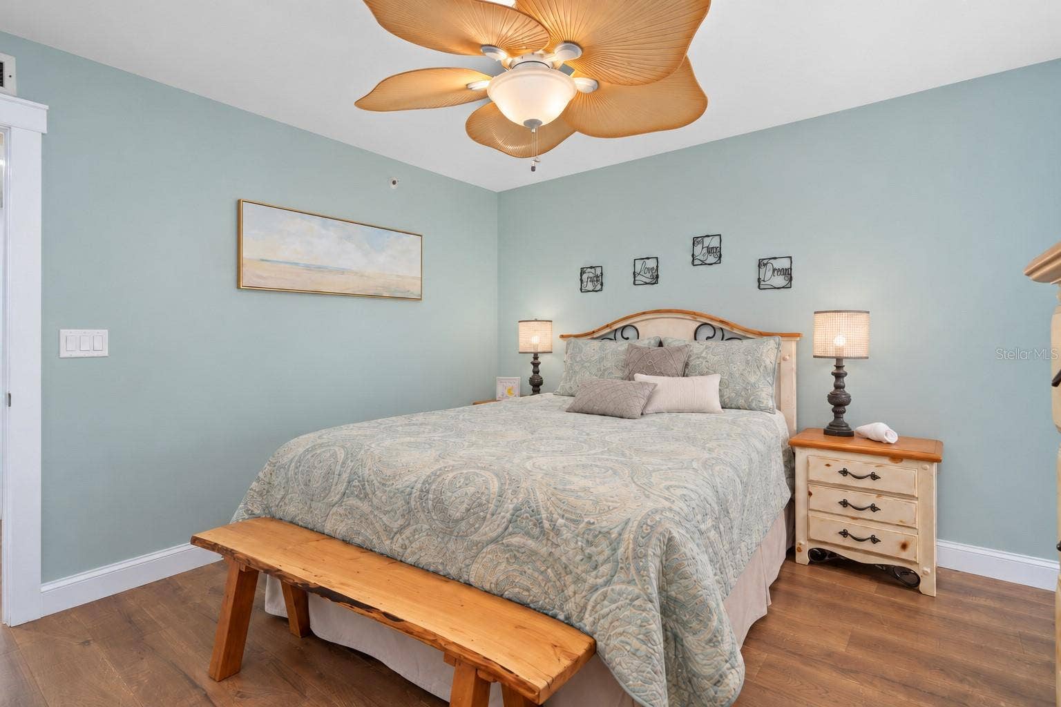 1660 GULF BOULEVARD, #706, Clearwater, FL 33767 Guest Room