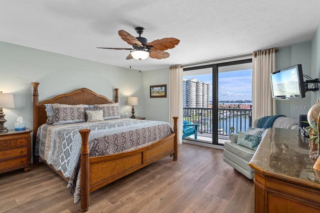 1660 GULF BOULEVARD, #706, Clearwater, FL 33767 Primary Bedroom