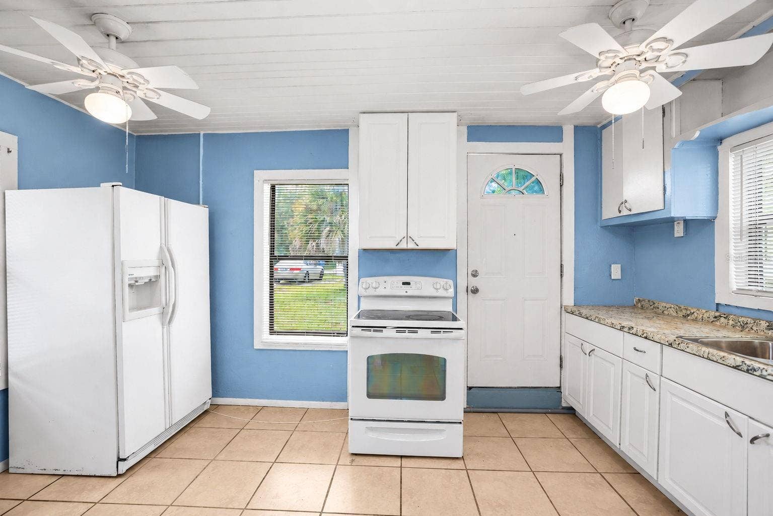 374 3RD STREET NW, #B, Largo, FL 33770