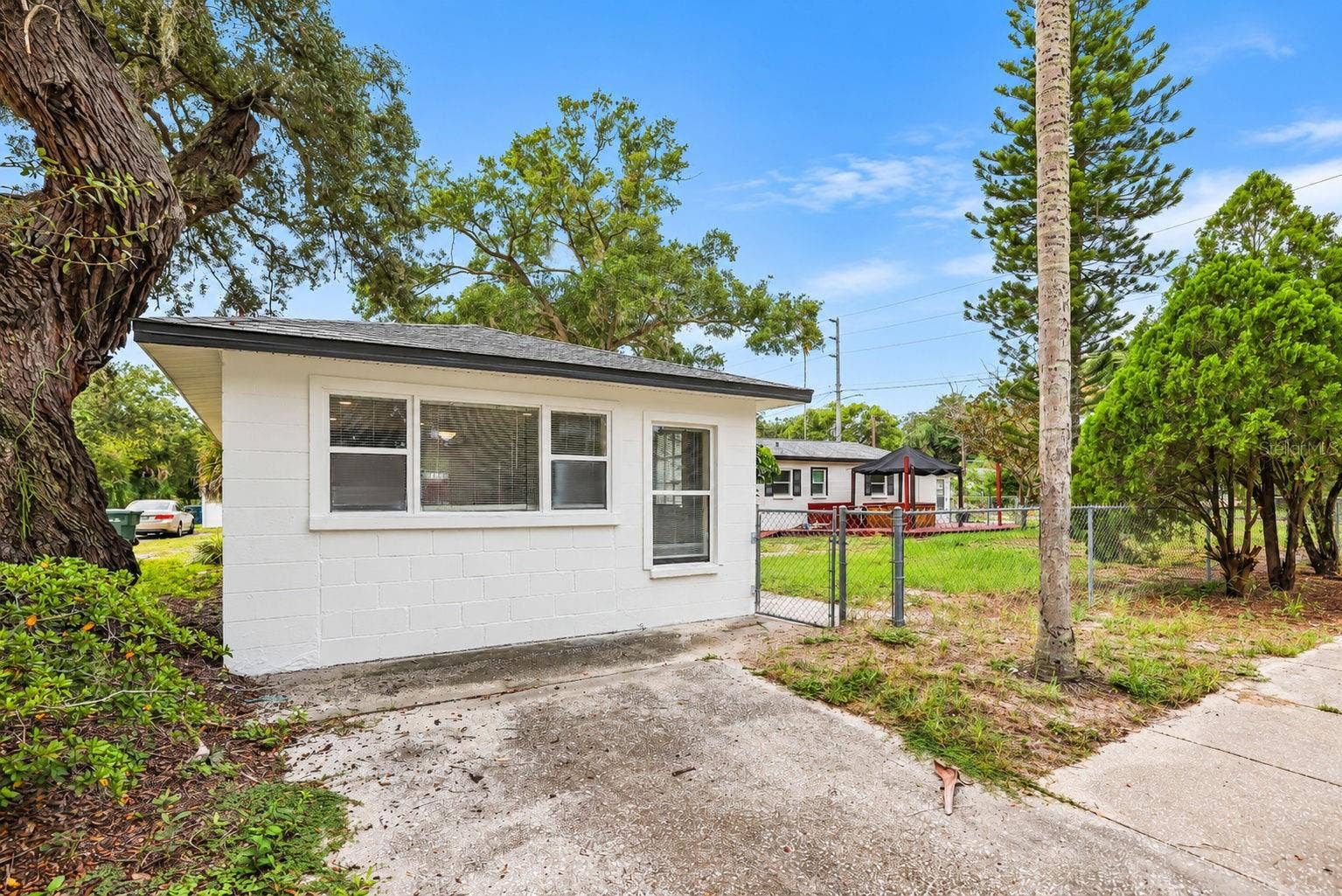 374 3RD STREET NW, #B, Largo, FL 33770