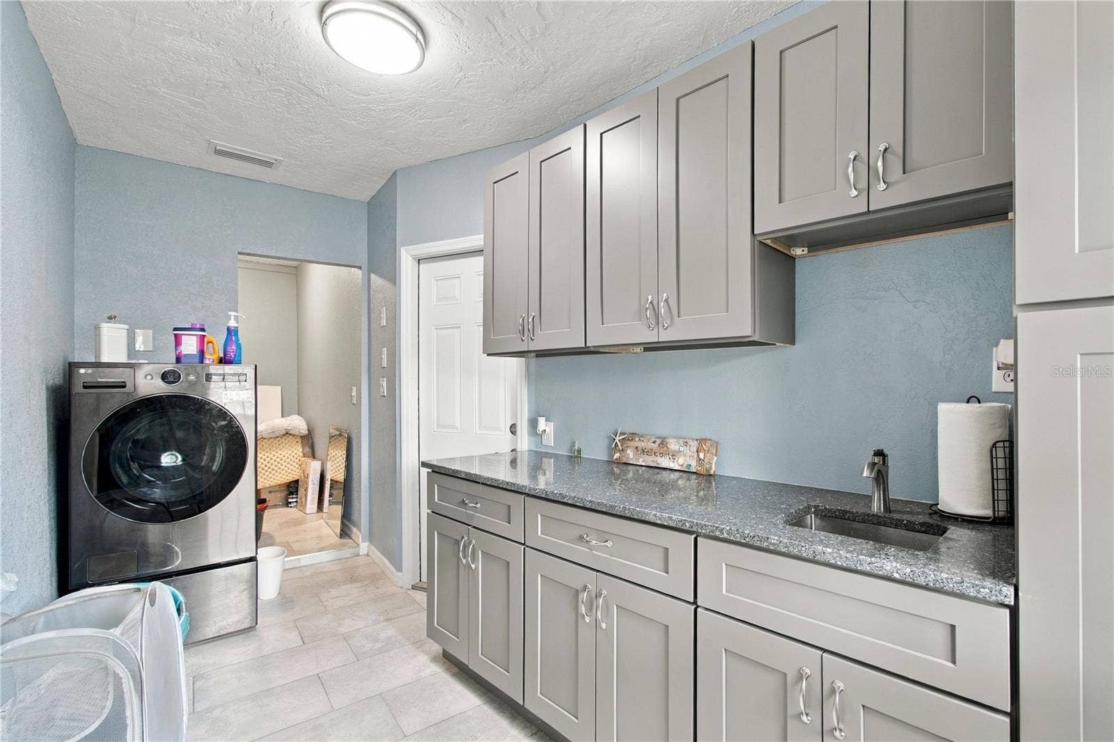 2168 KENT AVENUE, Clearwater, FL 33764 2168 KENT AVENUE, Clearwater, FL 33764
