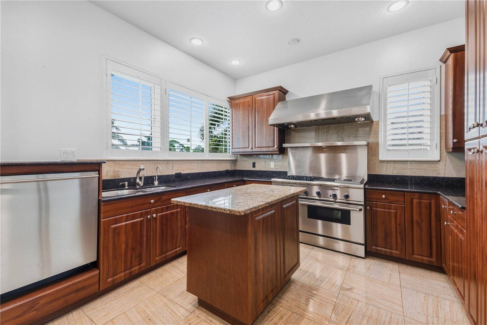 4908 64TH DRIVE W, Bradenton, FL 34210 4908 64TH DRIVE W, Bradenton, FL 34210