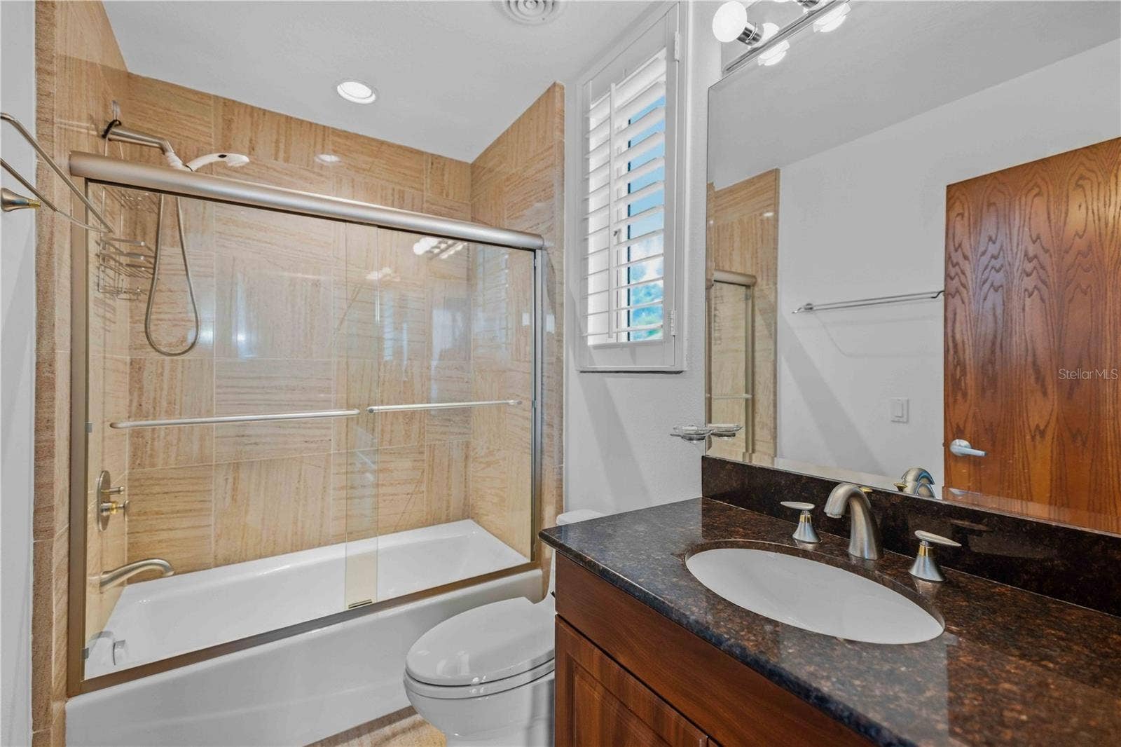 4908 64TH DRIVE W, Bradenton, FL 34210 En suite bath 2