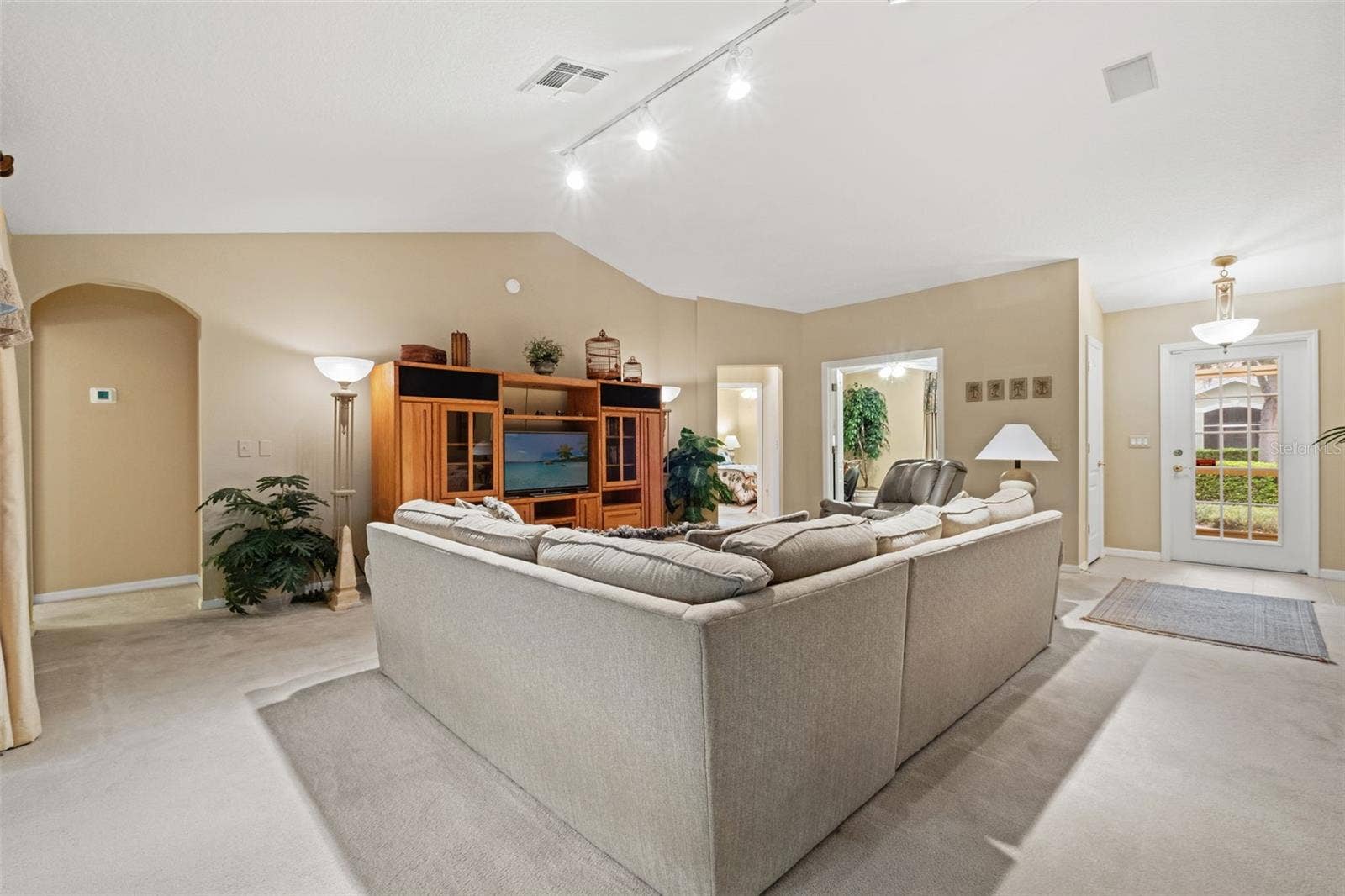 10628 COLLAR DRIVE, San Antonio, FL 33576