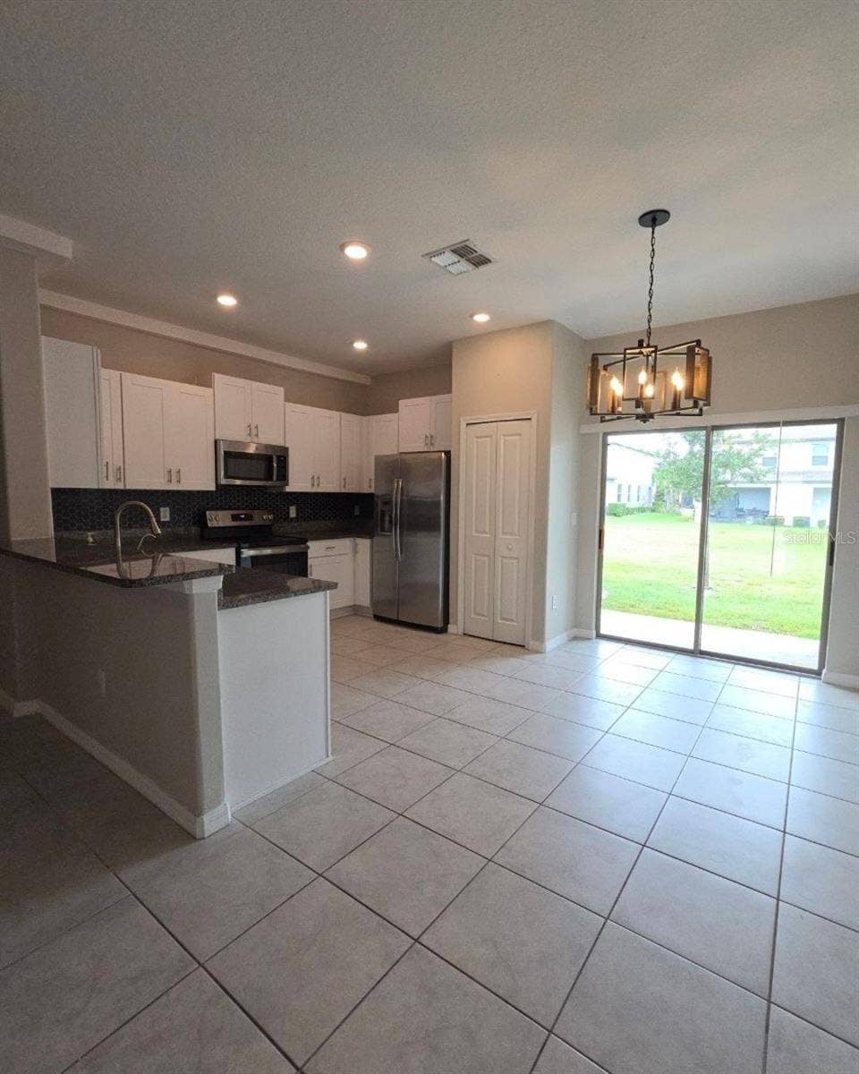 9659 PEMBROOKE PINES DRIVE, Sun City Center, FL 33573 9659 PEMBROOKE PINES DRIVE, Sun City Center, FL 33573