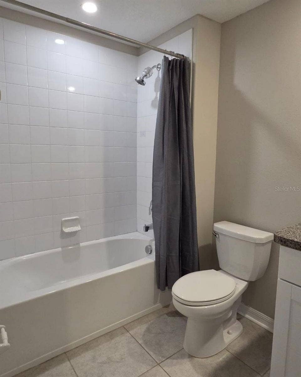 9659 PEMBROOKE PINES DRIVE, Sun City Center, FL 33573 9659 PEMBROOKE PINES DRIVE, Sun City Center, FL 33573