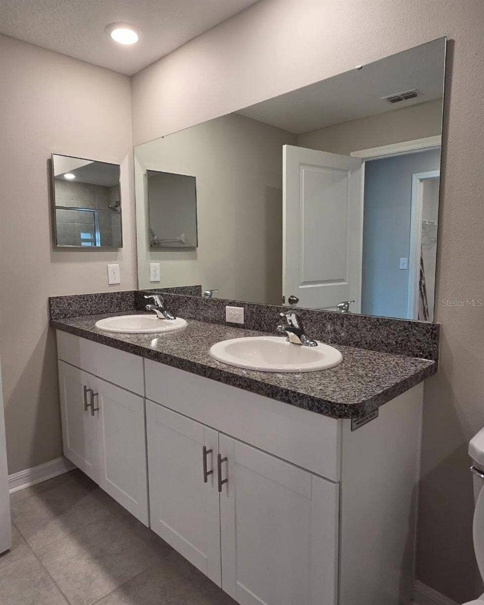 9659 PEMBROOKE PINES DRIVE, Sun City Center, FL 33573 9659 PEMBROOKE PINES DRIVE, Sun City Center, FL 33573