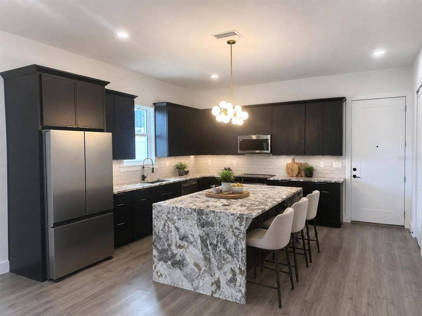 1531 29TH AVENUE N, St Petersburg, FL 33704