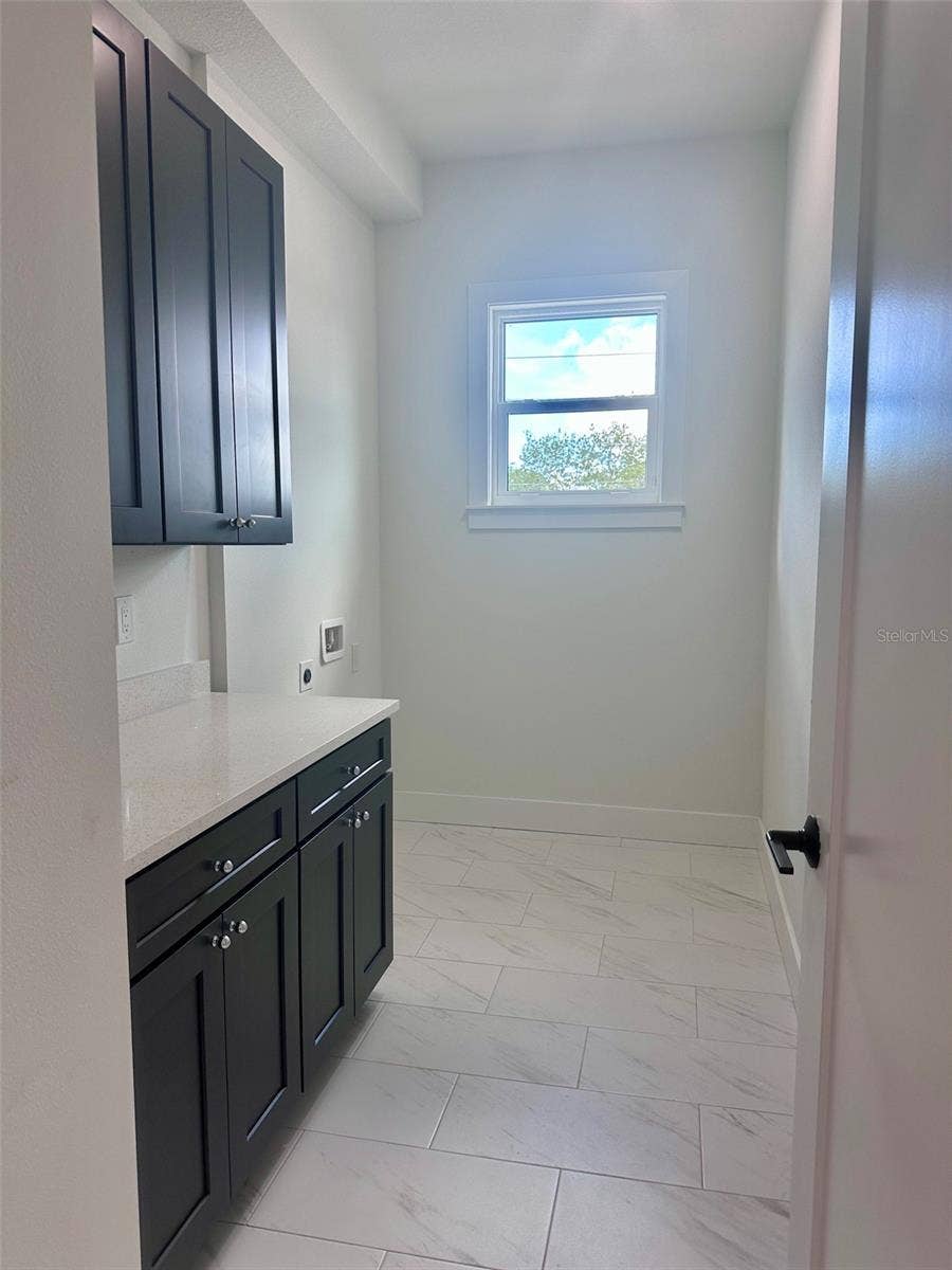 1531 29TH AVENUE N, St Petersburg, FL 33704