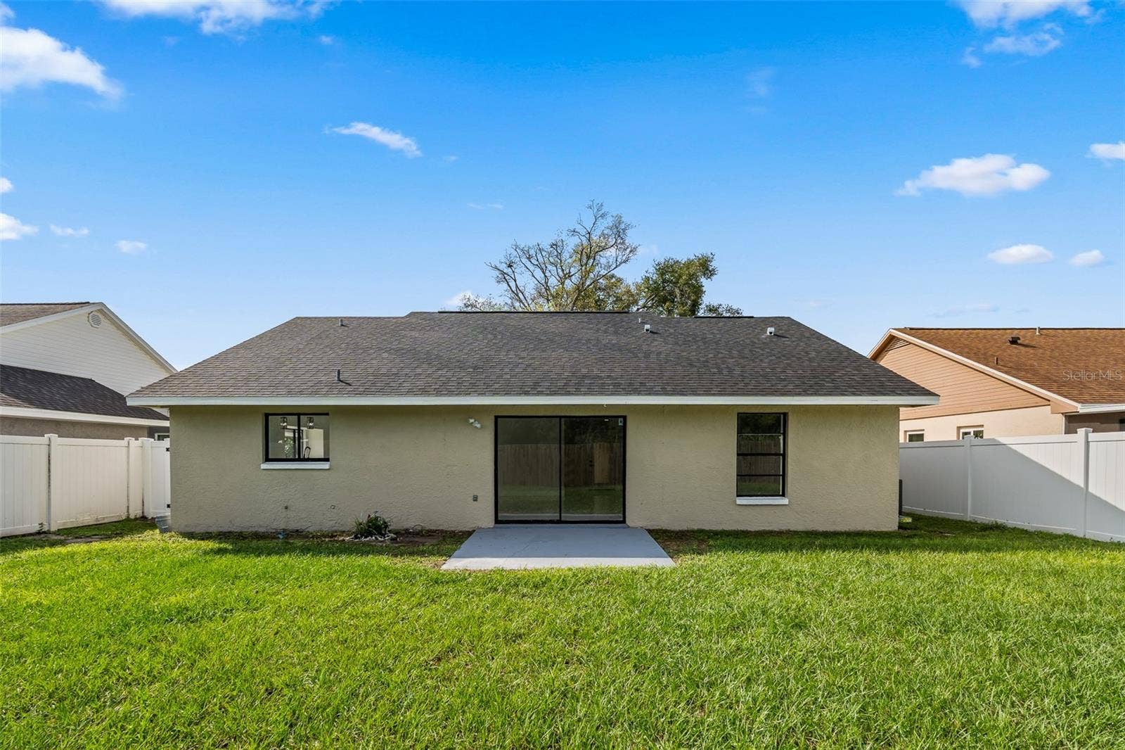 7131 HOLLOWELL DRIVE, Tampa, FL 33634