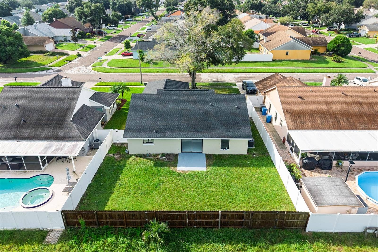 7131 HOLLOWELL DRIVE, Tampa, FL 33634