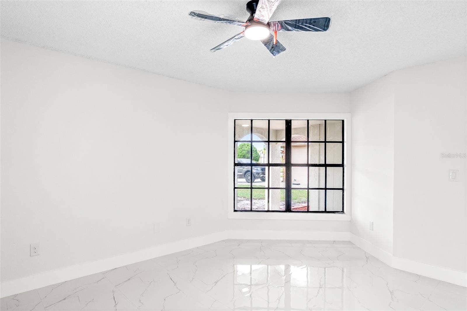 7131 HOLLOWELL DRIVE, Tampa, FL 33634