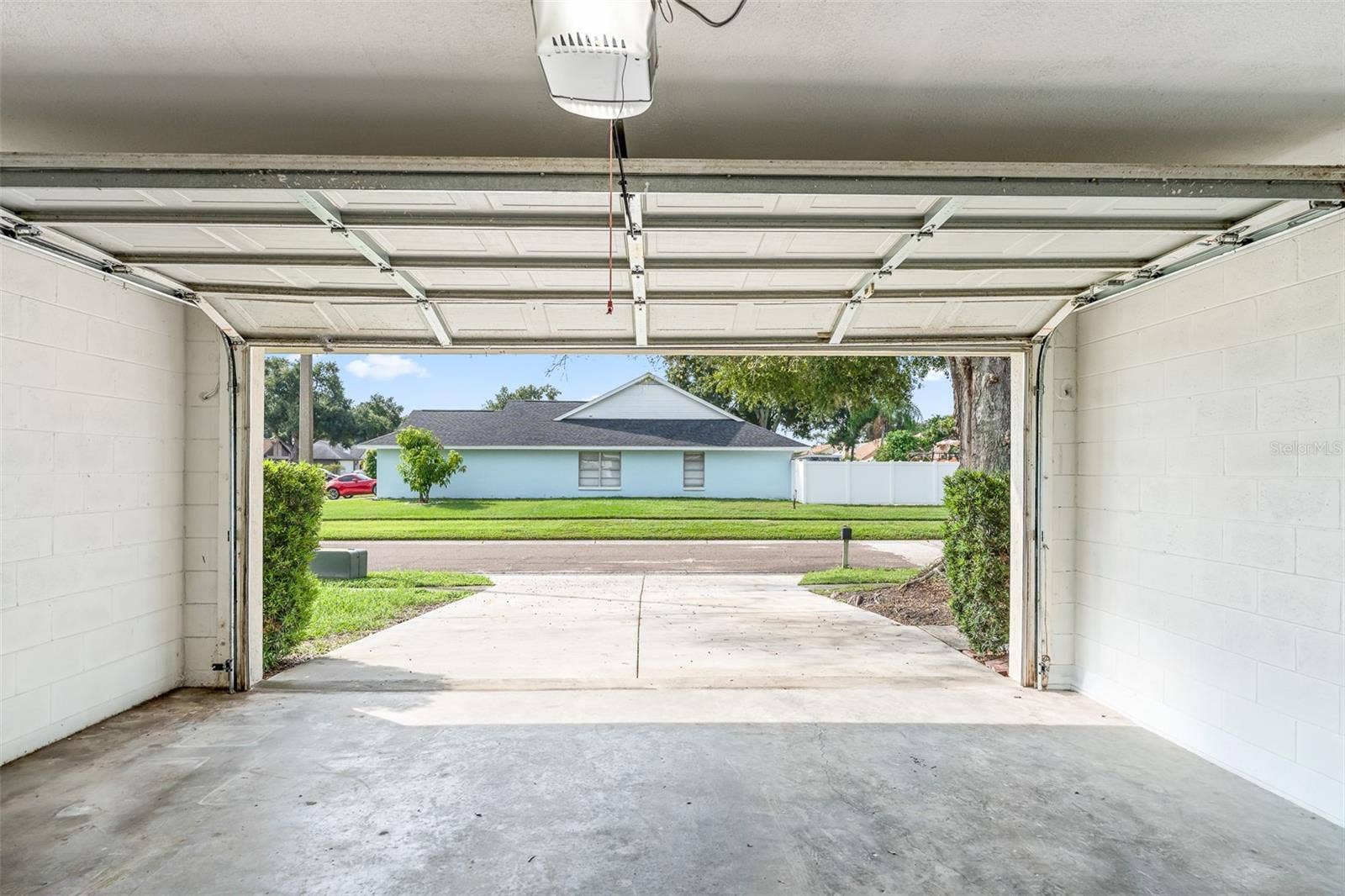 7131 HOLLOWELL DRIVE, Tampa, FL 33634