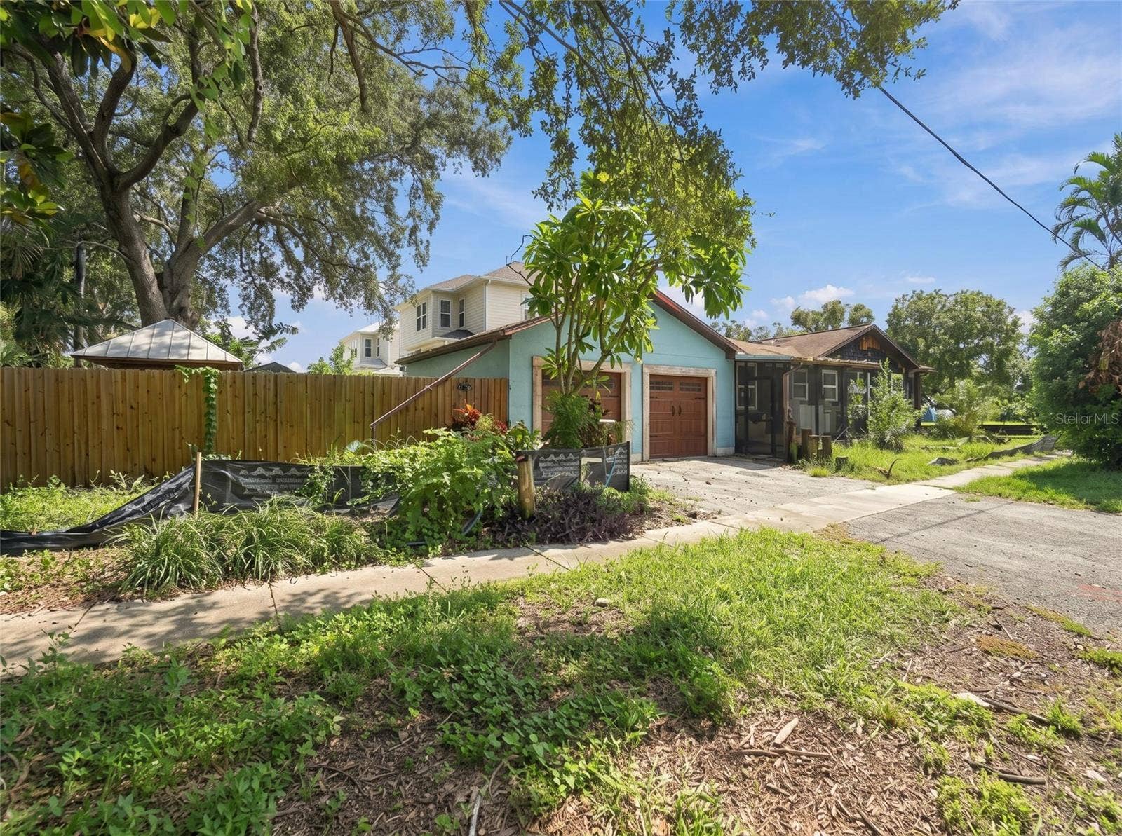 733 58TH AVENUE NE, St Petersburg, FL 33703