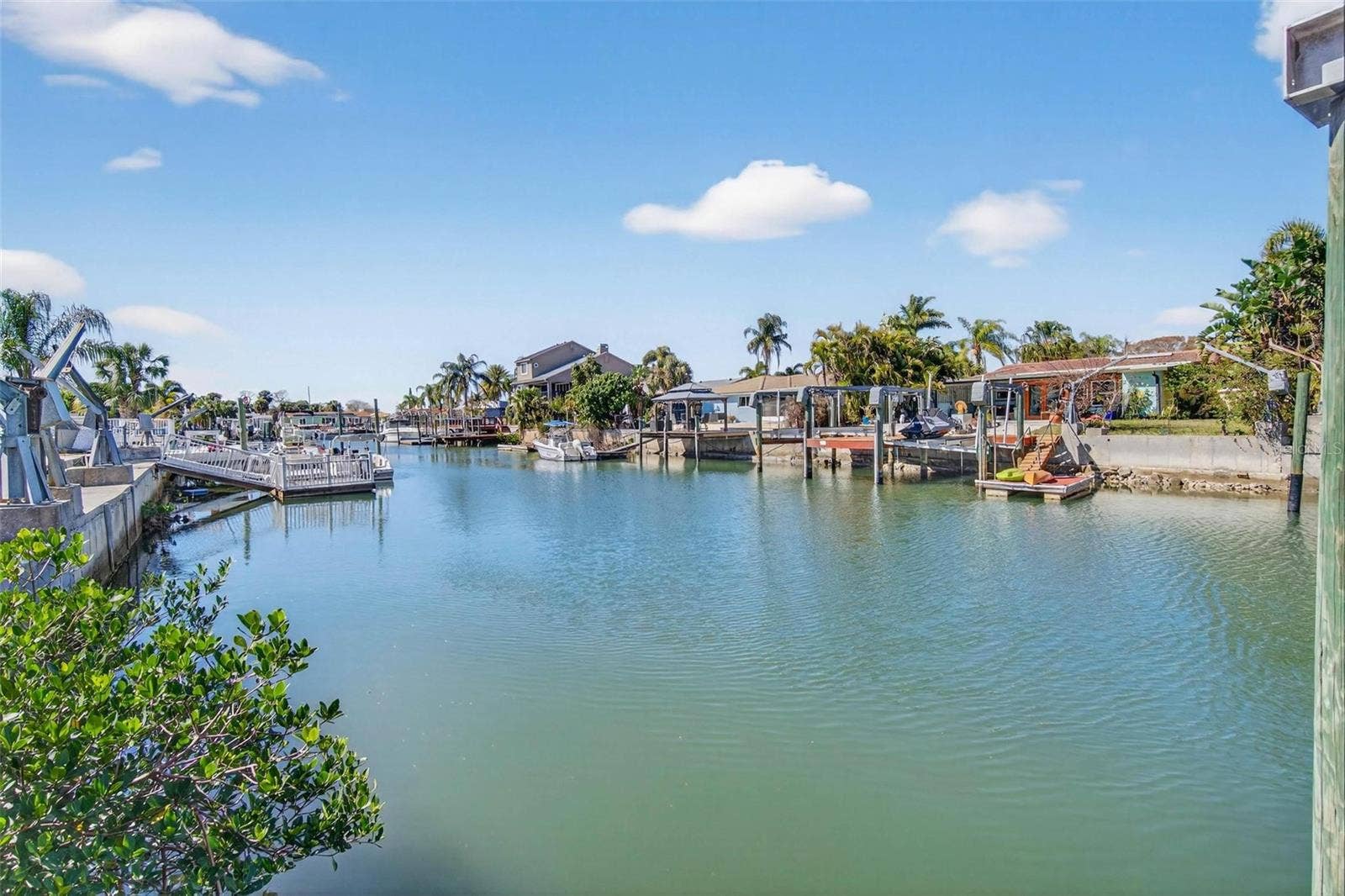 4349 RUDDER WAY, New Port Richey, FL 34652 4349 RUDDER WAY, New Port Richey, FL 34652