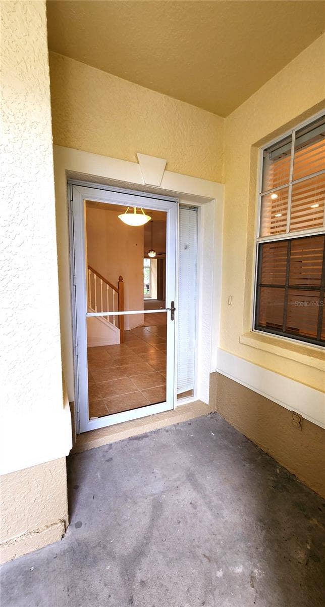 642 SPRING LAKE CIRCLE, Tarpon Springs, FL 34688 Private Entrance.