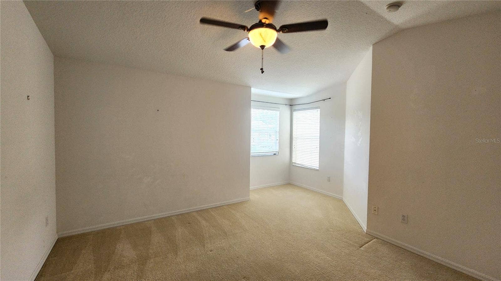 642 SPRING LAKE CIRCLE, Tarpon Springs, FL 34688 2nd Bedroom Upstairs facing front of house.