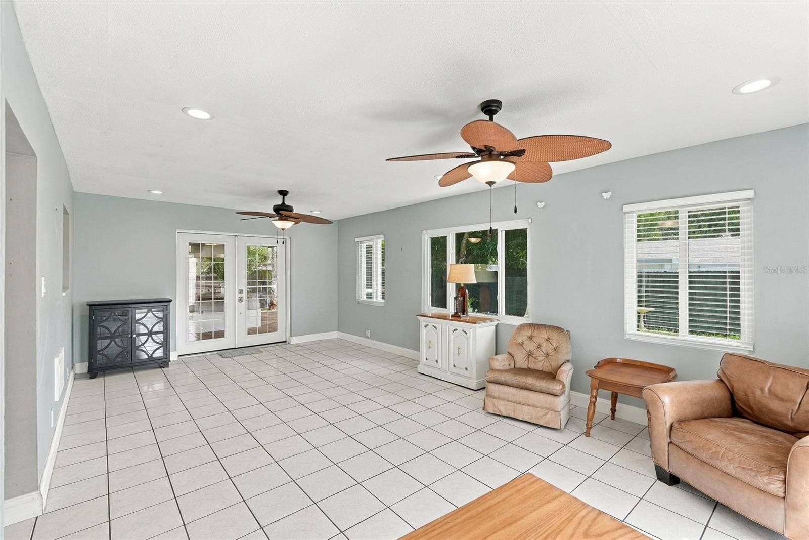 9727 GROVELAND STREET, Seminole, FL 33772 Family Room