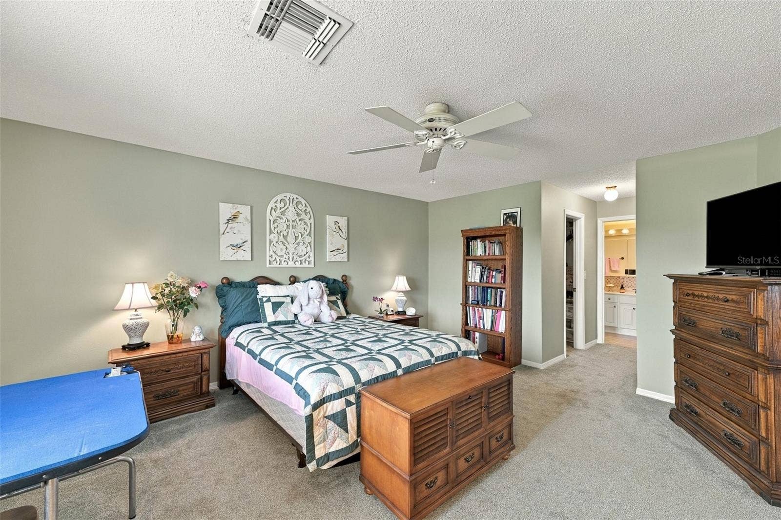 1611 WOODMAR DRIVE, Sun City Center, FL 33573