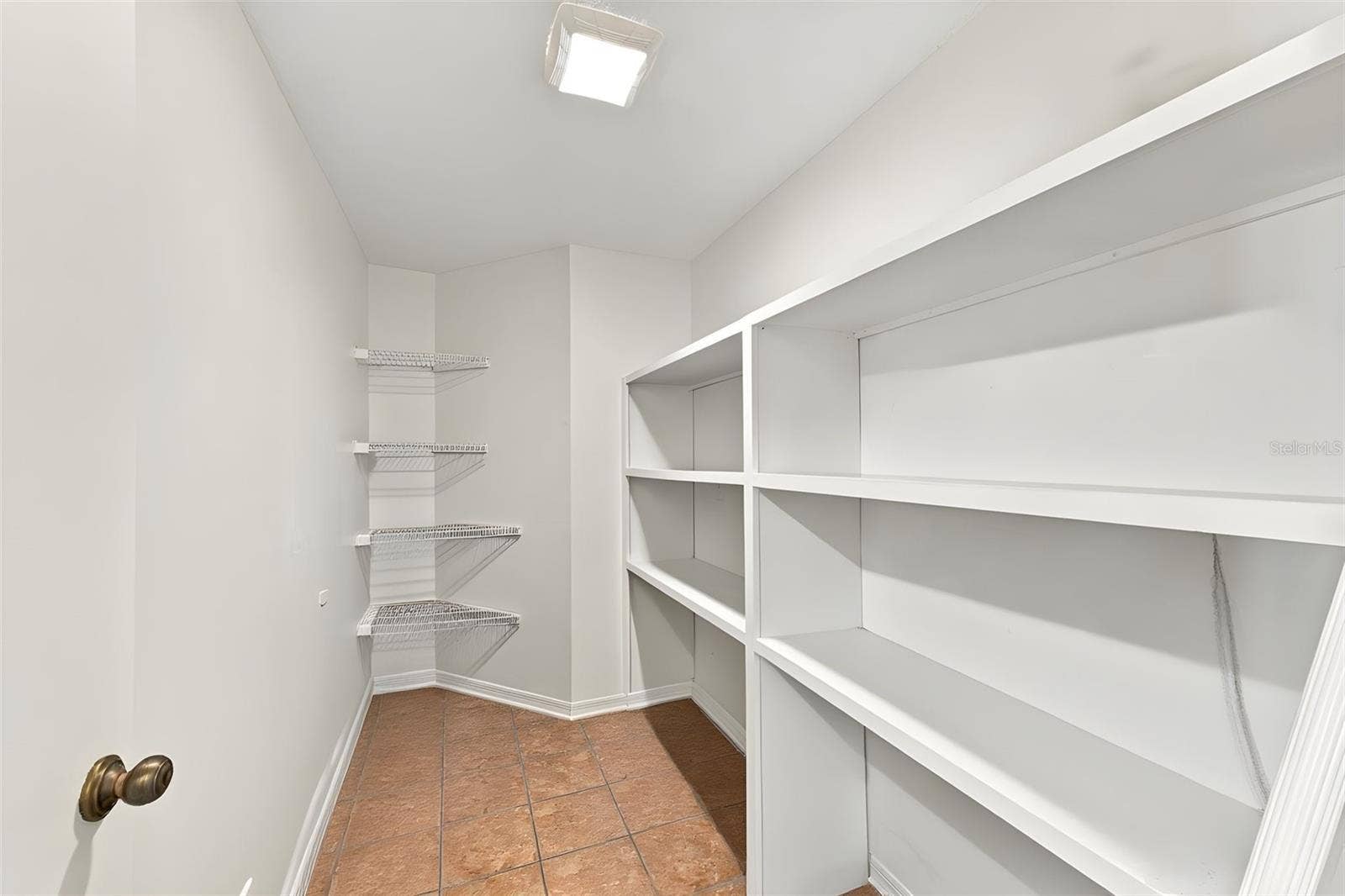 1611 WOODMAR DRIVE, Sun City Center, FL 33573