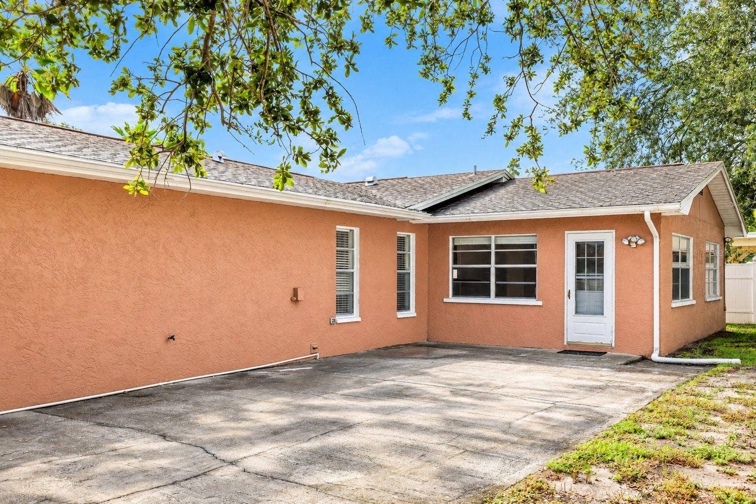 2200 STACY COURT, Dunedin, FL 34698 2200 STACY COURT, Dunedin, FL 34698