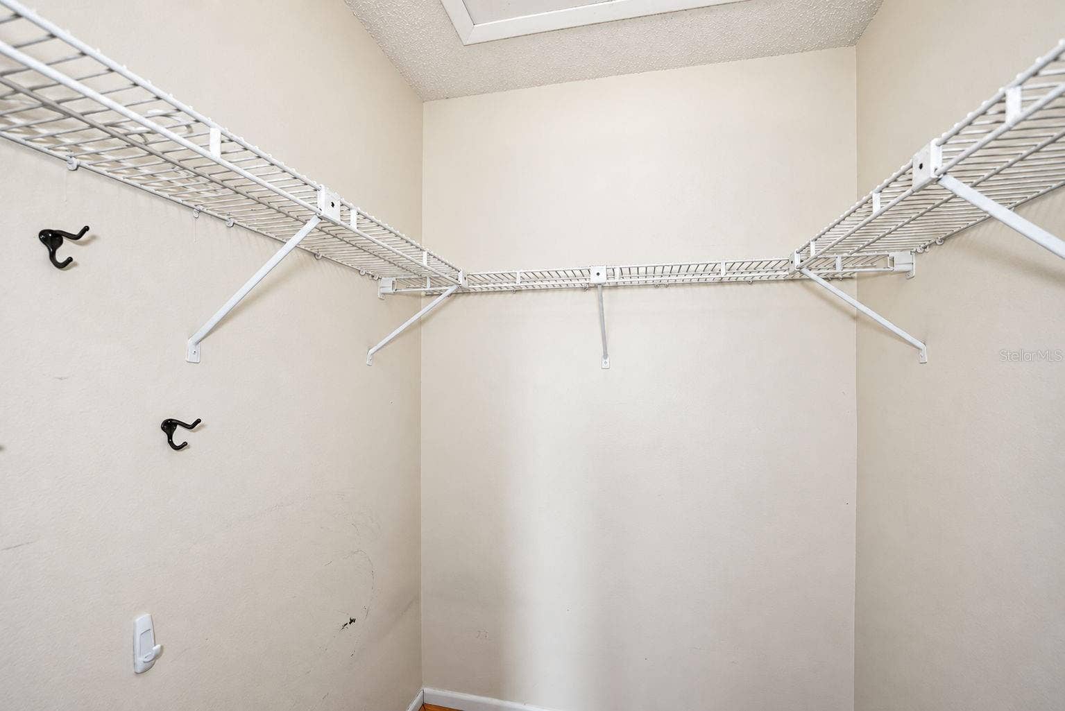 2200 STACY COURT, Dunedin, FL 34698 2200 STACY COURT, Dunedin, FL 34698