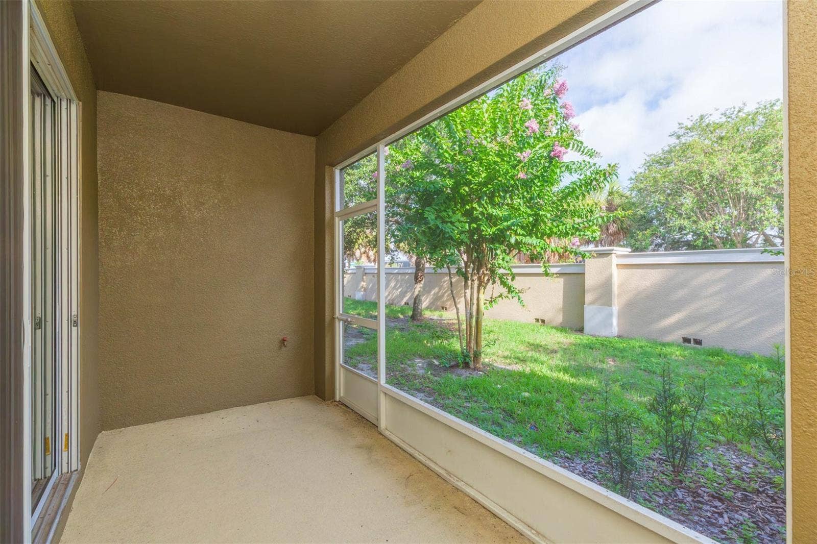 2208 LENNOX DALE LANE, Brandon, FL 33510 Screened in Patio