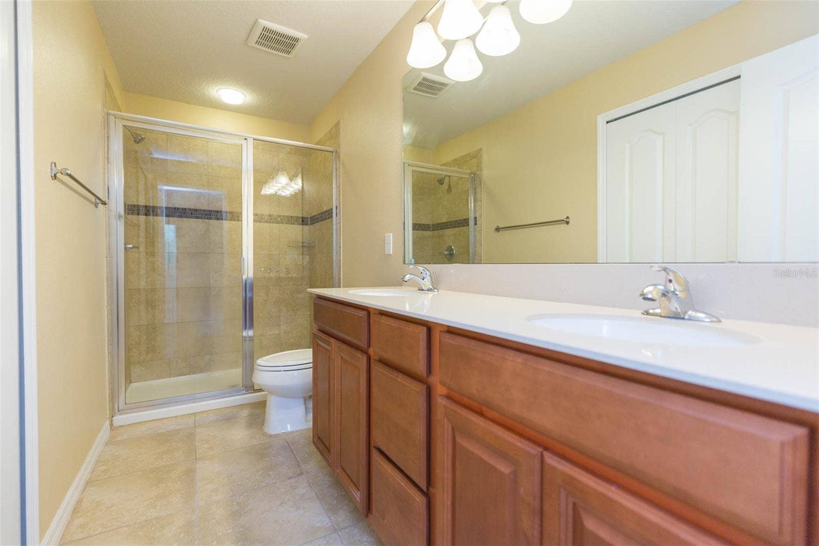 2208 LENNOX DALE LANE, Brandon, FL 33510 Primary Bathroom