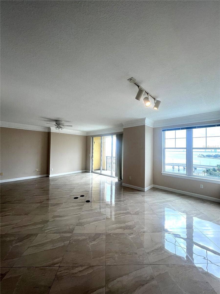 345 BAYSHORE BOULEVARD, #1007, Tampa, FL 33606 345 BAYSHORE BOULEVARD, #1007, Tampa, FL 33606