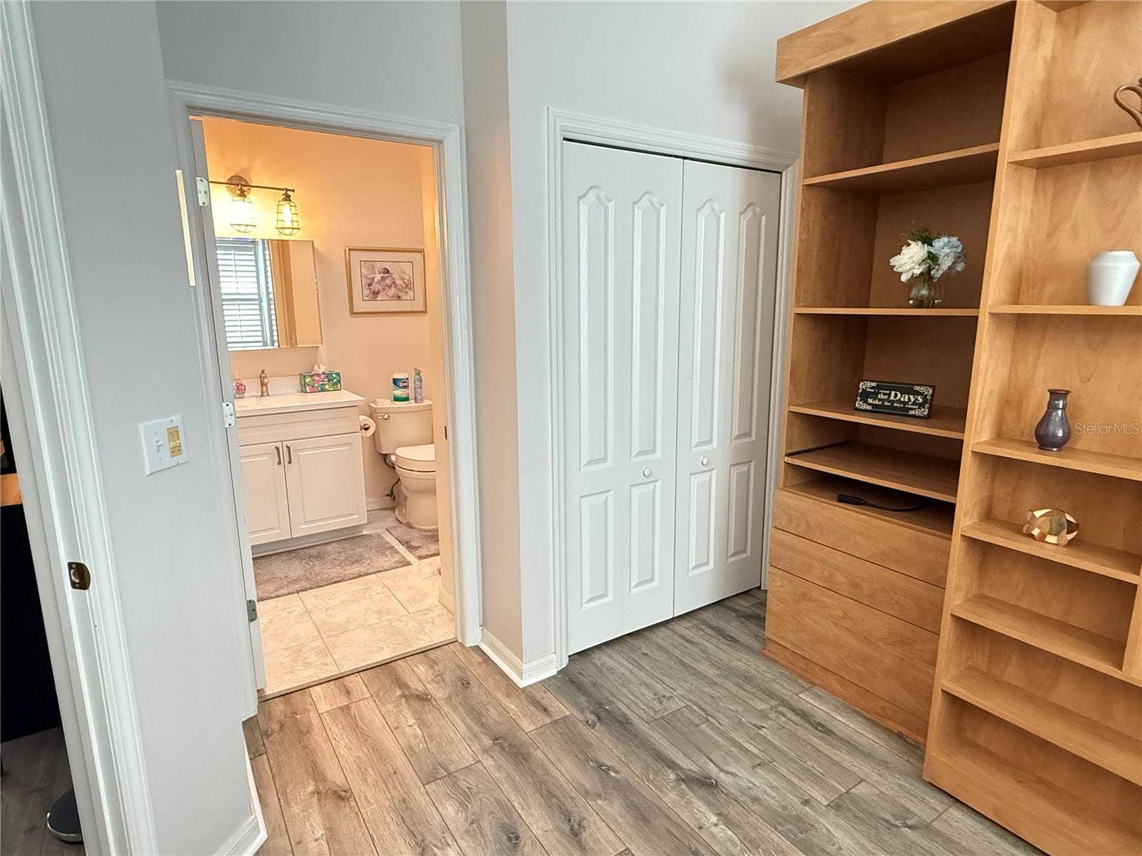2052 INVERNESS GREENS DRIVE, Sun City Center, FL 33573 @nd bedroom with Murphy Bed
