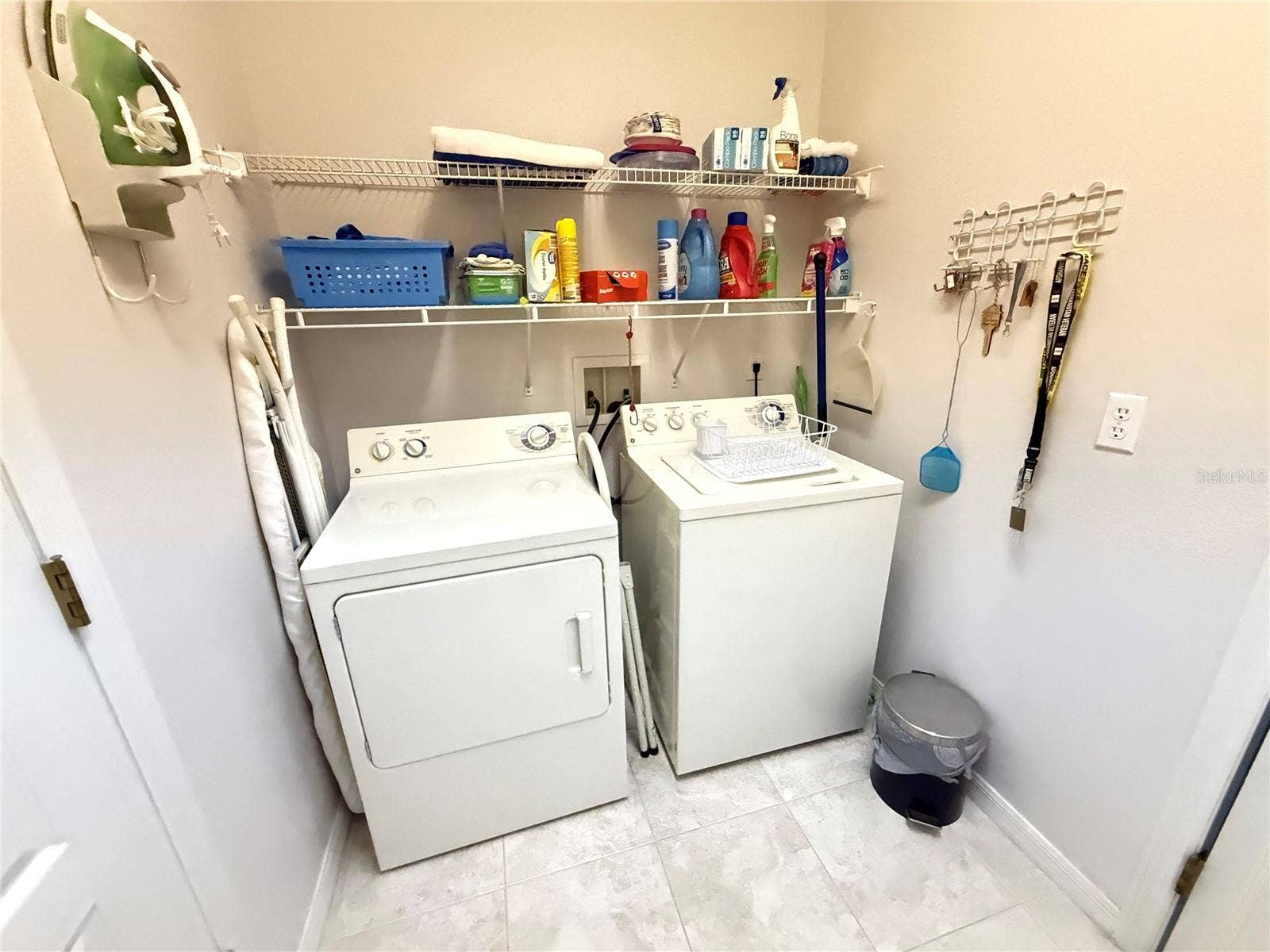 2052 INVERNESS GREENS DRIVE, Sun City Center, FL 33573 Inside Laundry