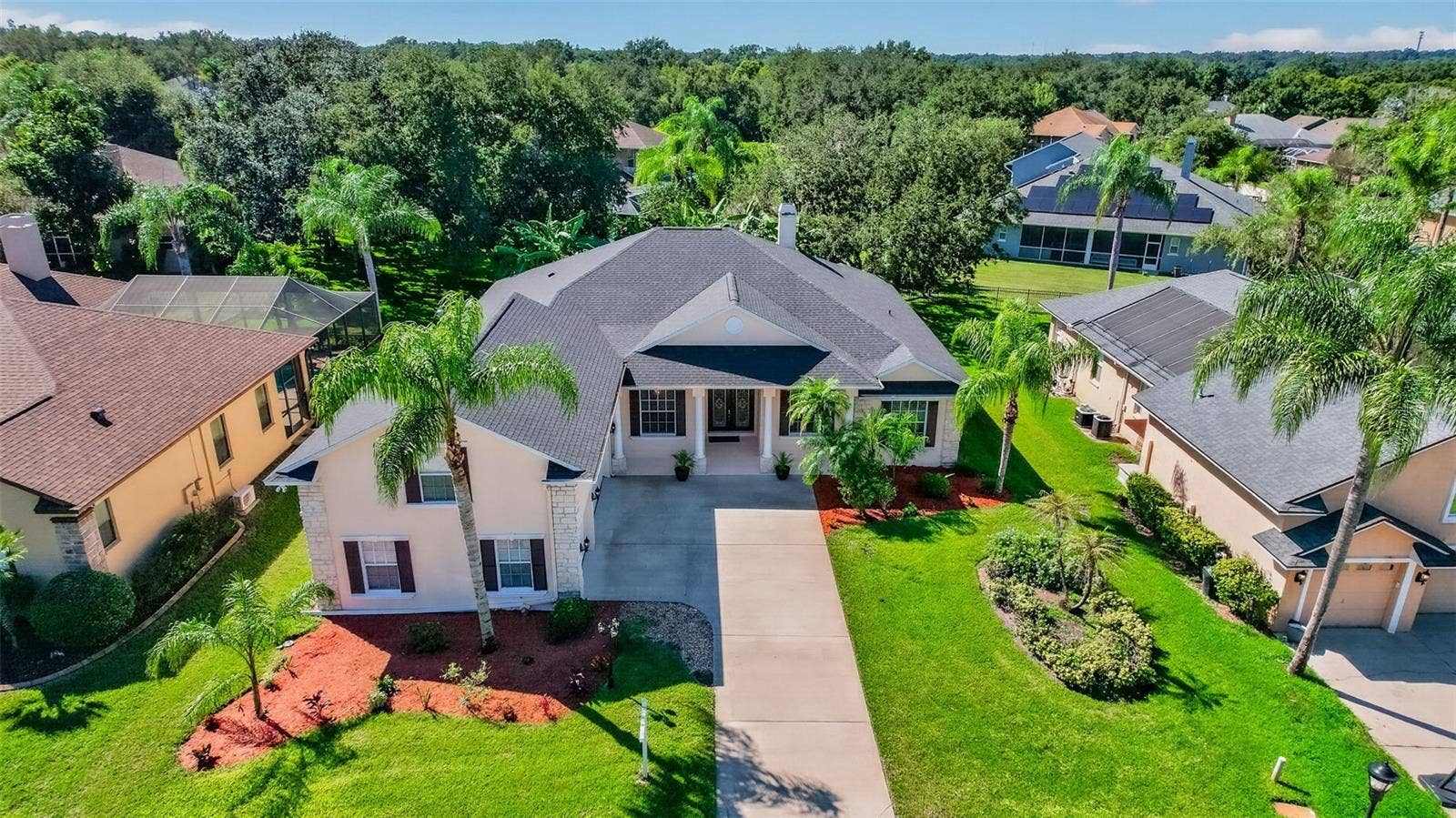 725 CITRUS WOOD LANE, Valrico, FL 33594 725 CITRUS WOOD LANE, Valrico, FL 33594