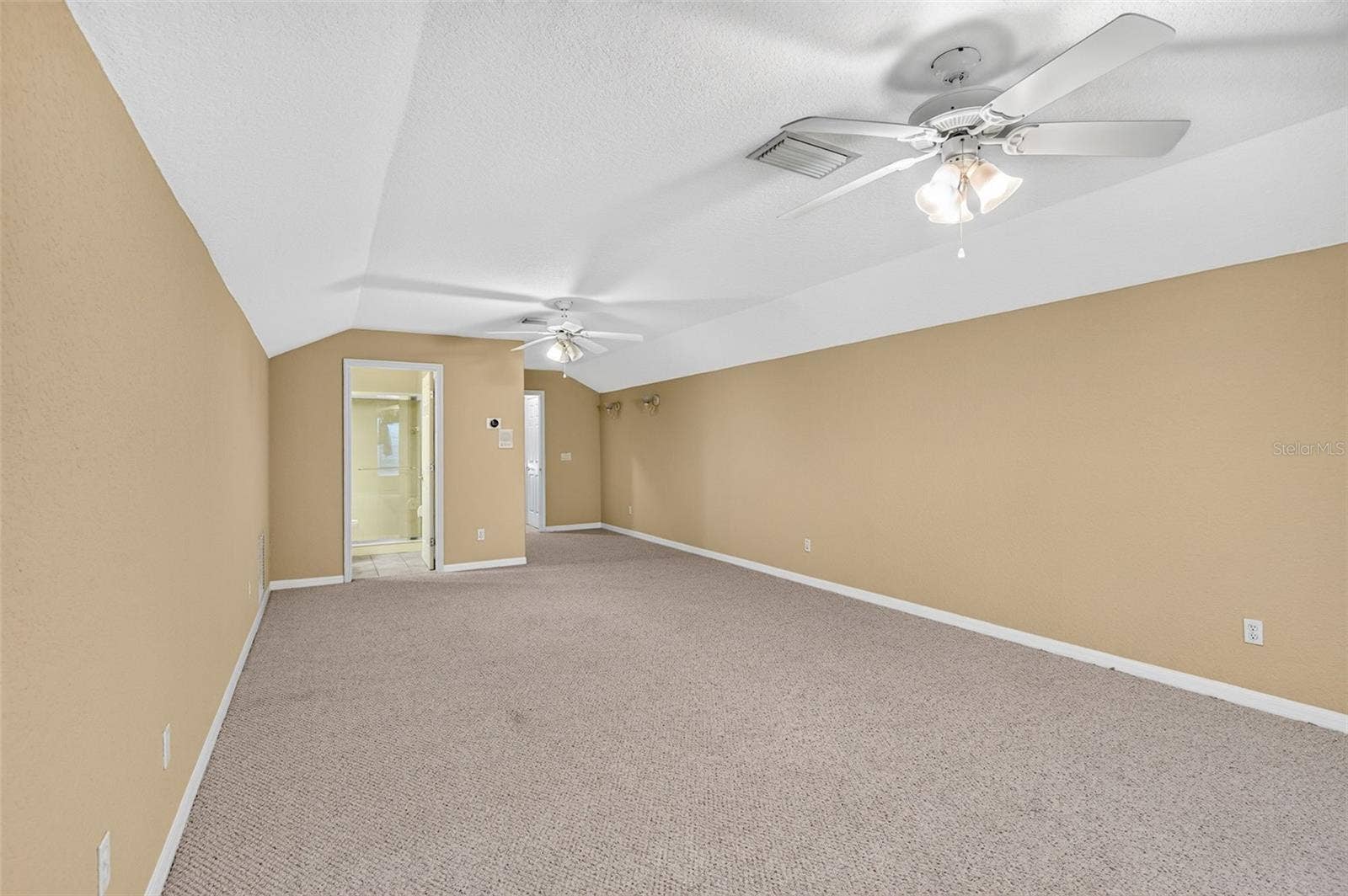 725 CITRUS WOOD LANE, Valrico, FL 33594 725 CITRUS WOOD LANE, Valrico, FL 33594